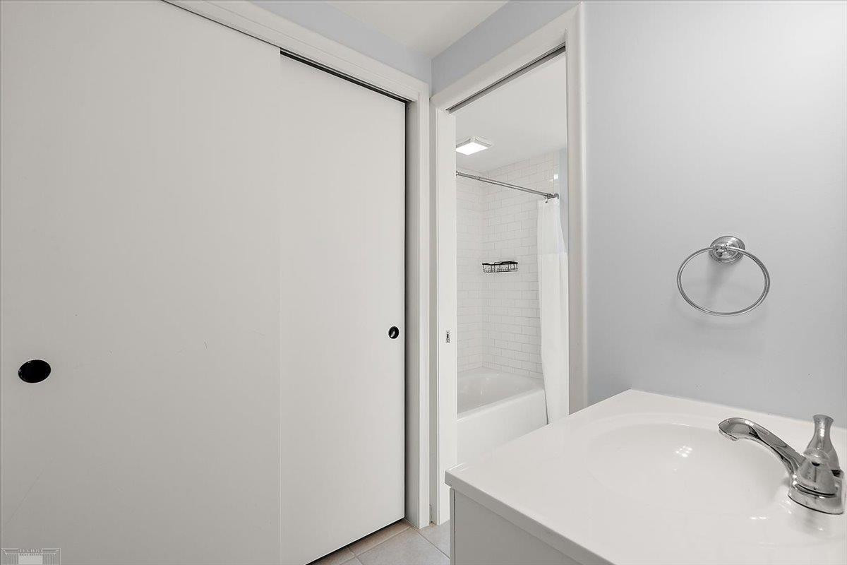 901 Hollywood Avenue, Grosse Pointe Woods, MI 48236 — Photo 53