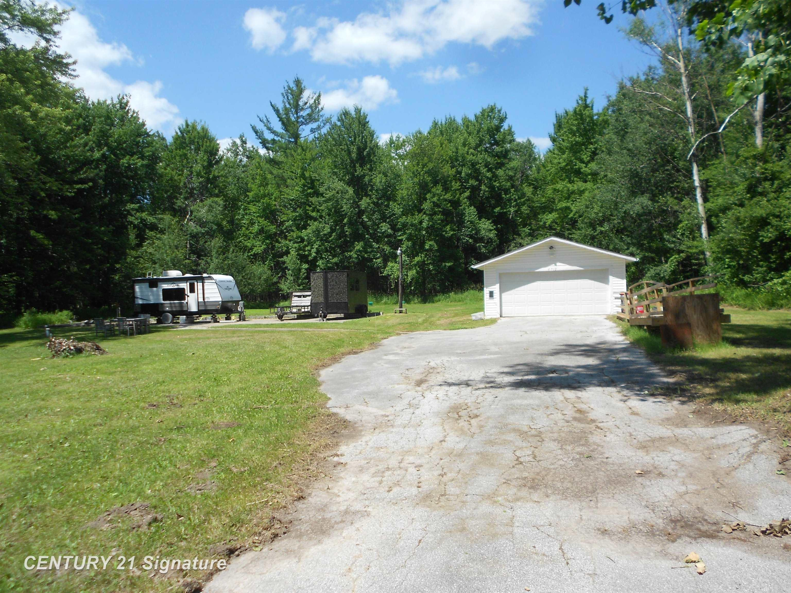 4712 Berry Road, Sterling, MI 48659 — front exterior