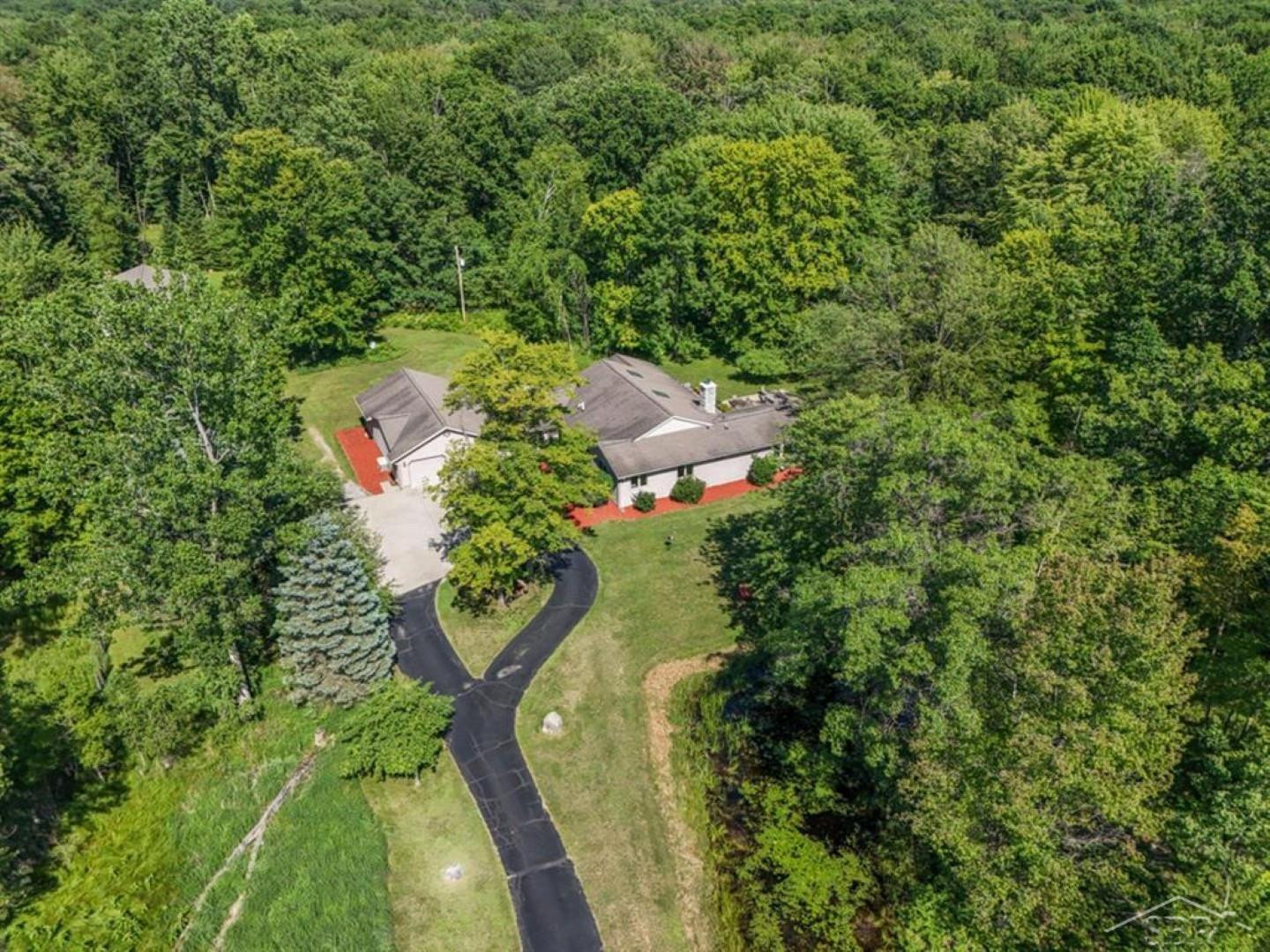 457 E Mier Road, Sanford, MI 48657 — Photo 4