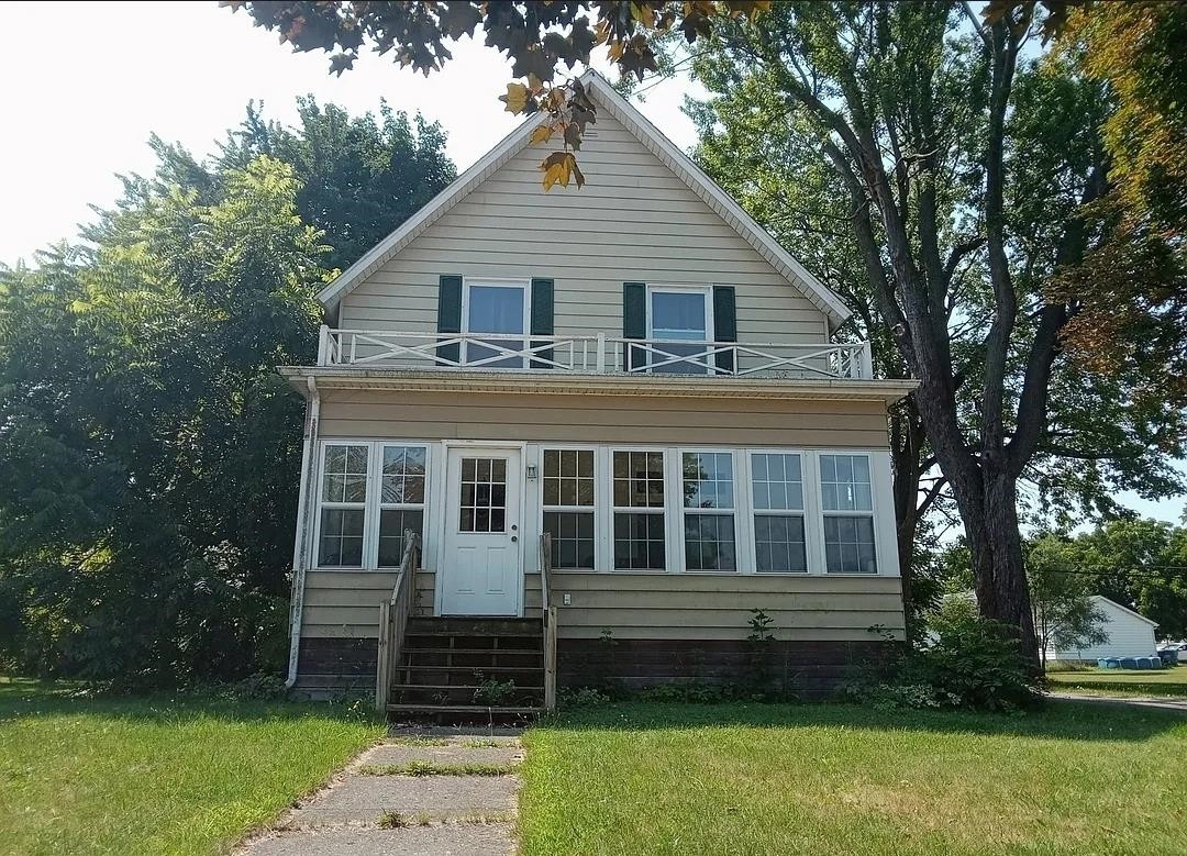 420 E Cedar Street, Standish, MI 48658 — front exterior