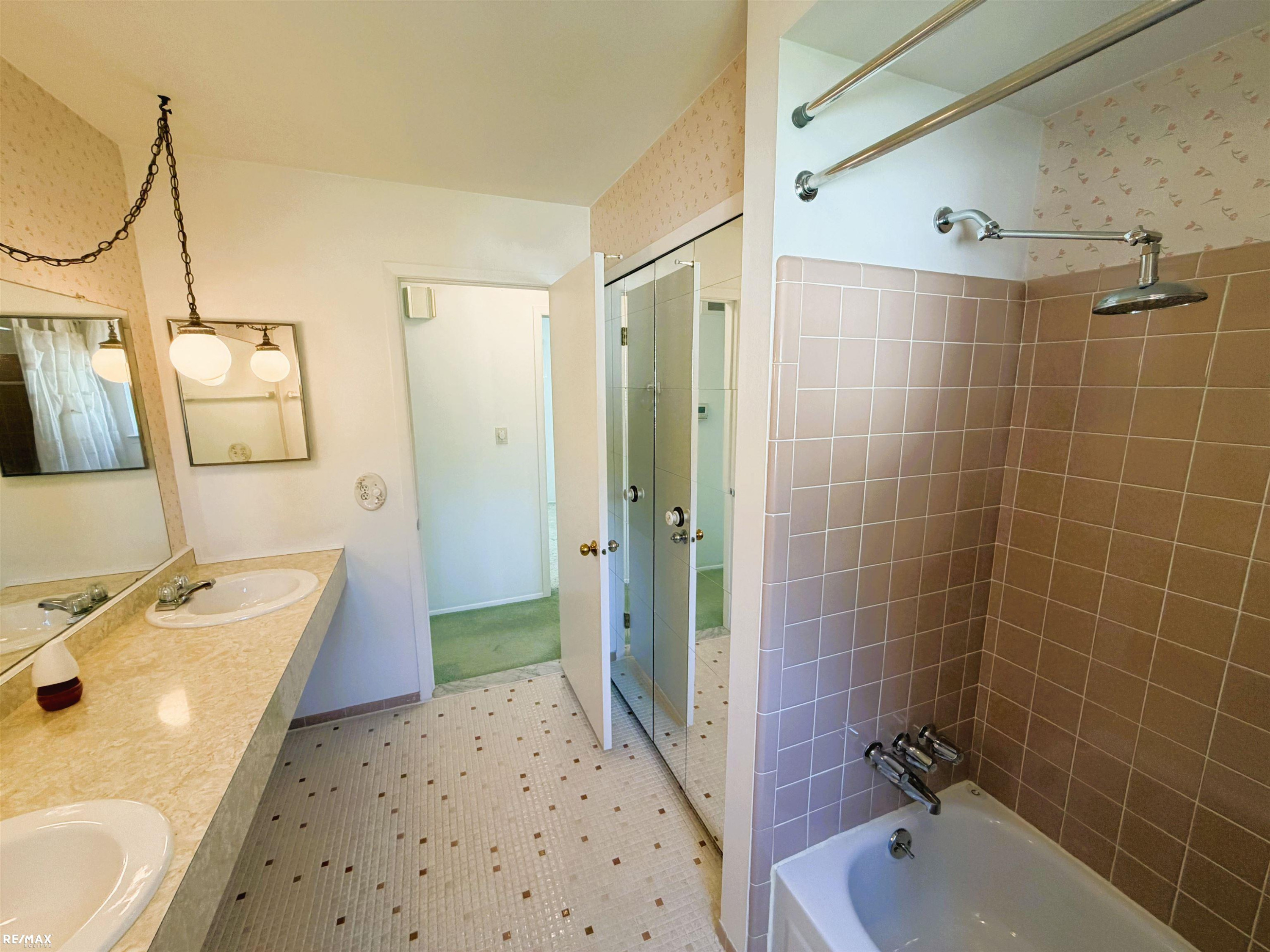 41171 Olivet Drive, Sterling Heights, MI 48313 — Photo 22