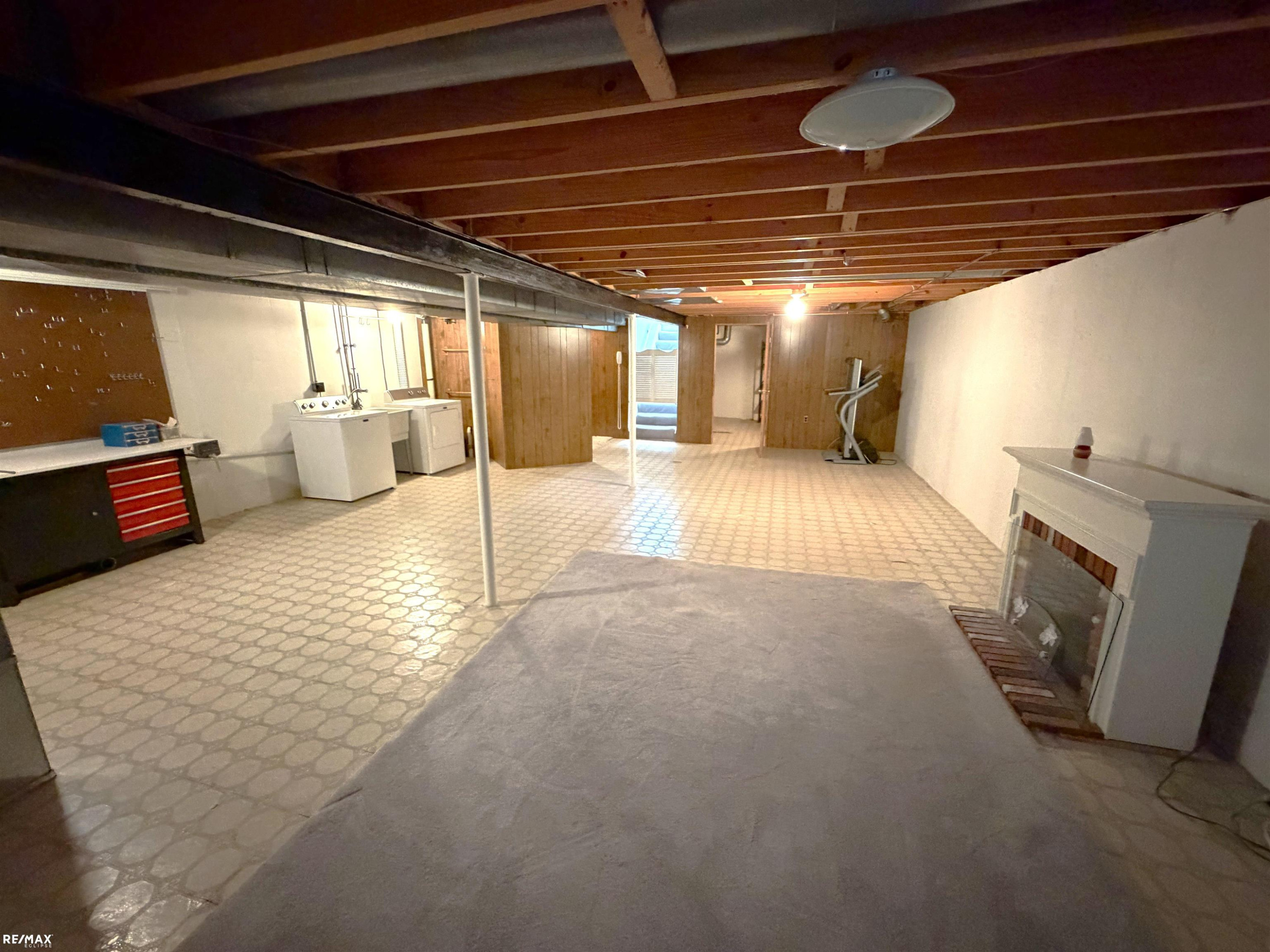41171 Olivet Drive, Sterling Heights, MI 48313 — Photo 38
