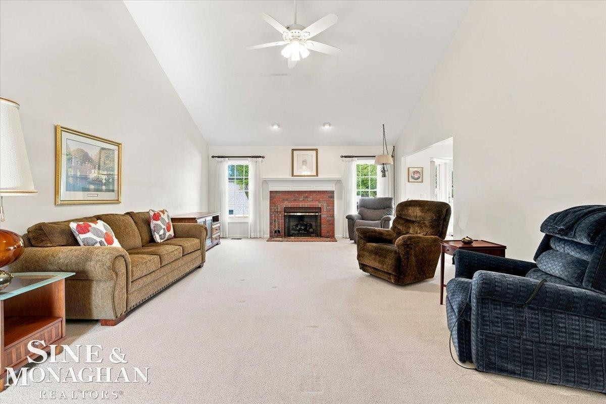 1001 S River Pointe Lane, MI 48079 — Photo 8