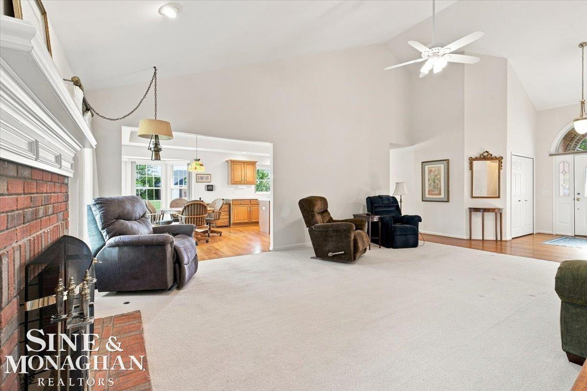 1001 S River Pointe Lane, MI 48079 — Photo 11