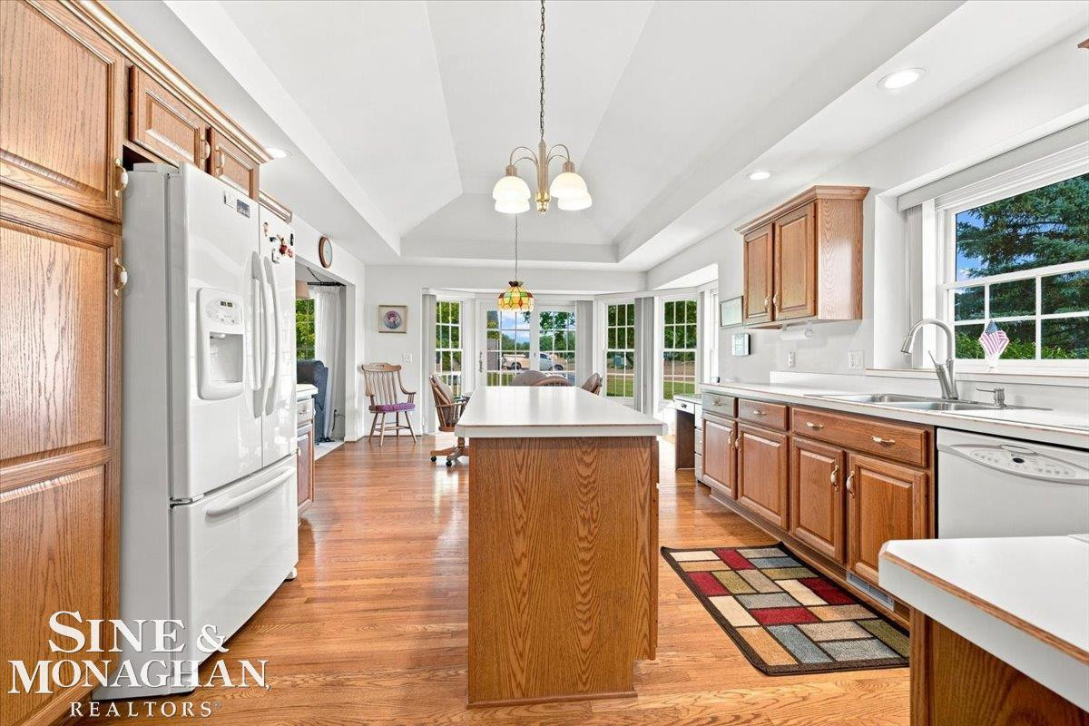 1001 S River Pointe Lane, MI 48079 — Photo 19