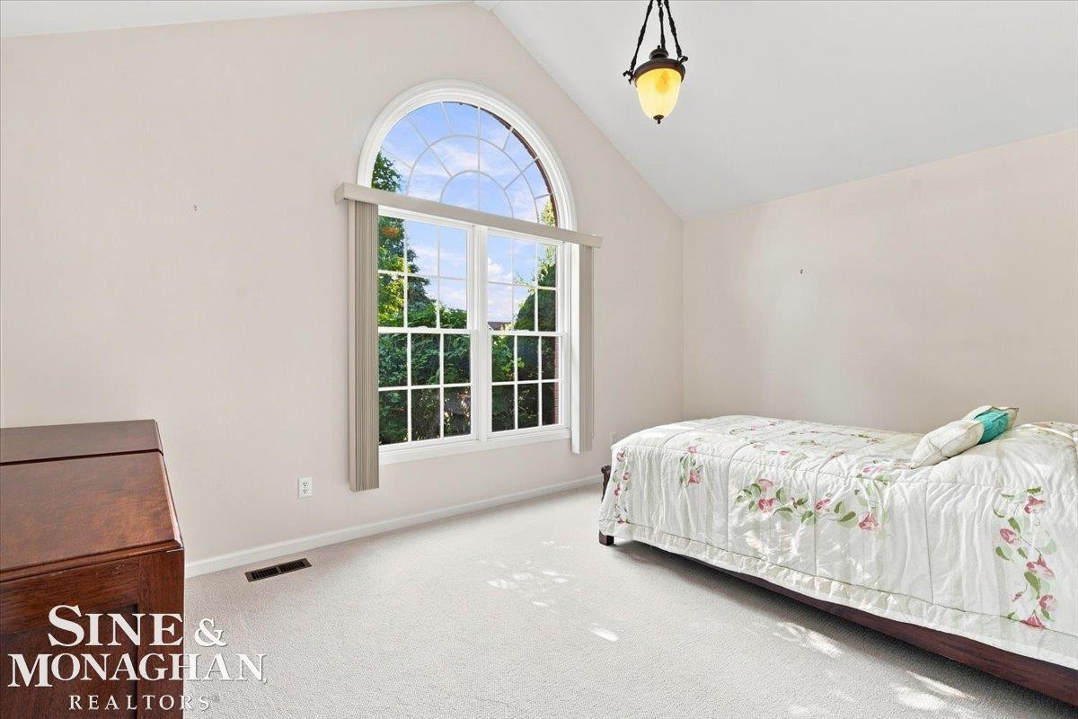 1001 S River Pointe Lane, MI 48079 — Photo 30