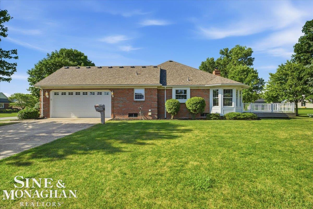 1001 S River Pointe Lane, MI 48079 — Photo 37
