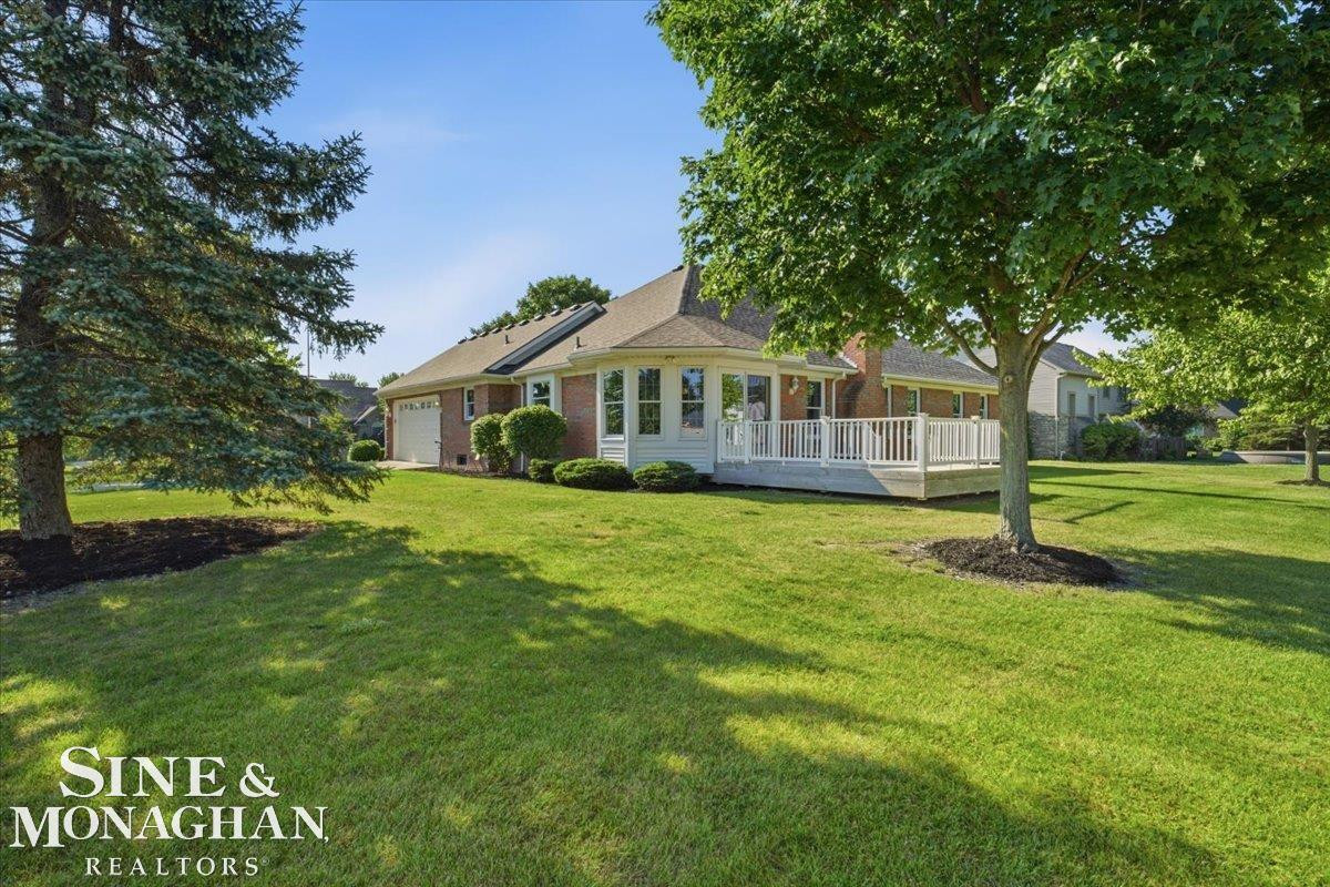 1001 S River Pointe Lane, MI 48079 — Photo 38