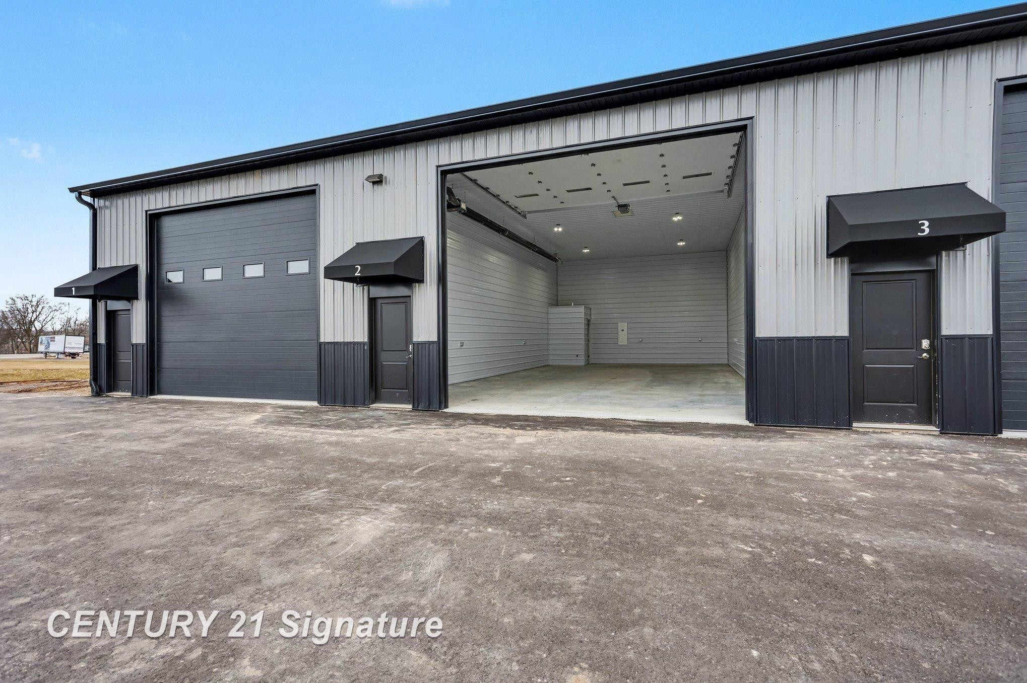 6340 Goose Drive, Unit 8, Freeland, MI 48623 — front exterior