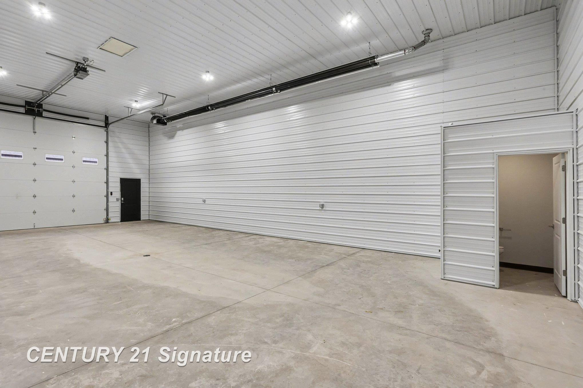 6340 Goose Drive, Unit 8, Freeland, MI 48623 — Photo 7