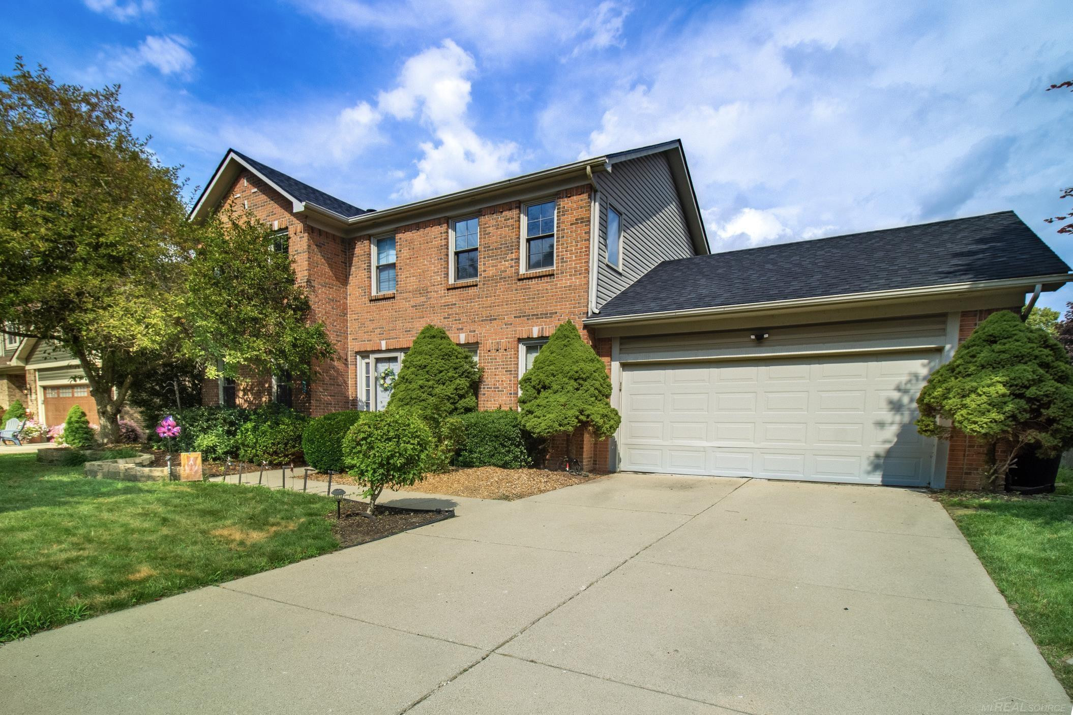 7584 Maple Drive, Westland, MI — Photo 2