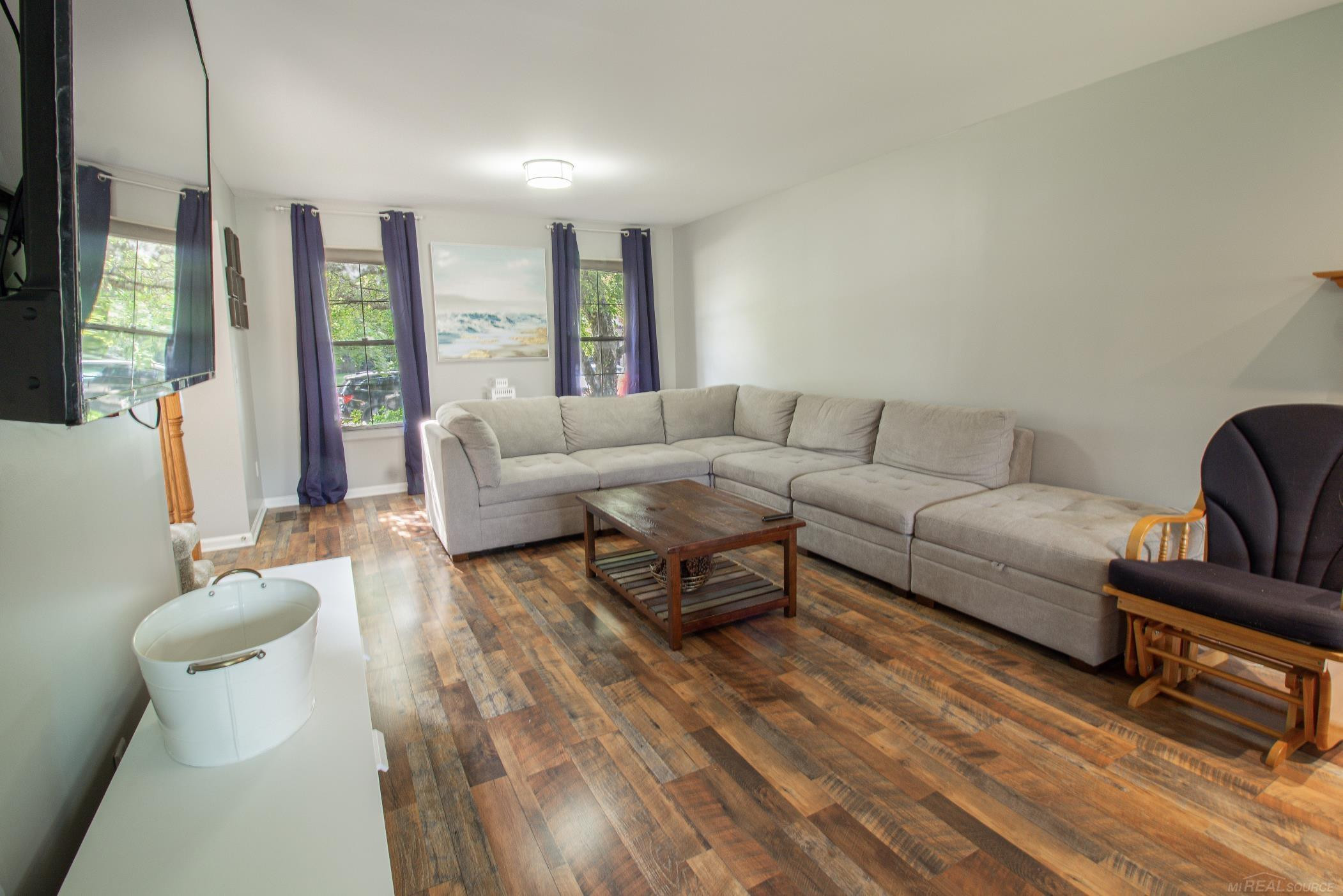 7584 Maple Drive, Westland, MI — Photo 9