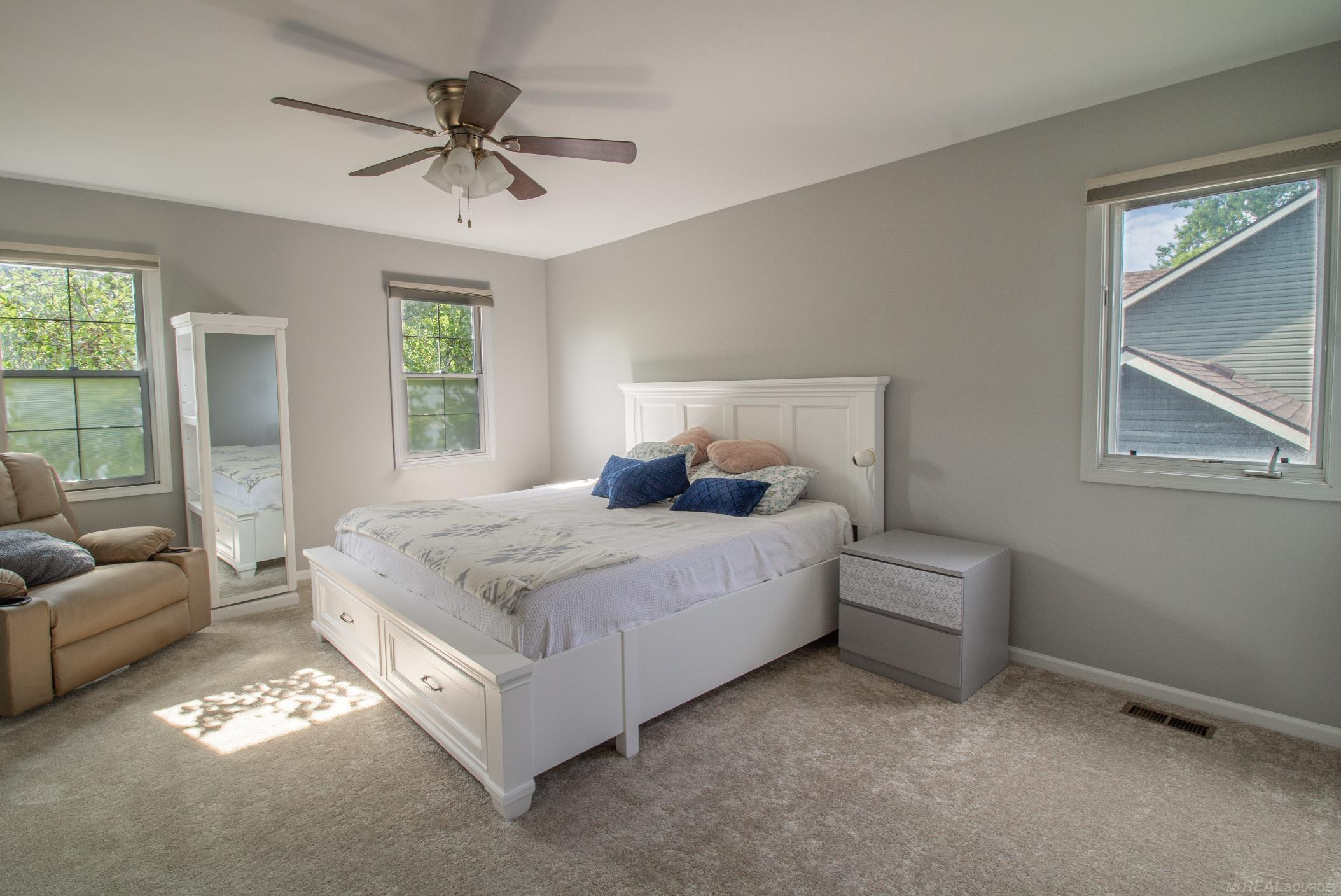 7584 Maple Drive, Westland, MI — Photo 18