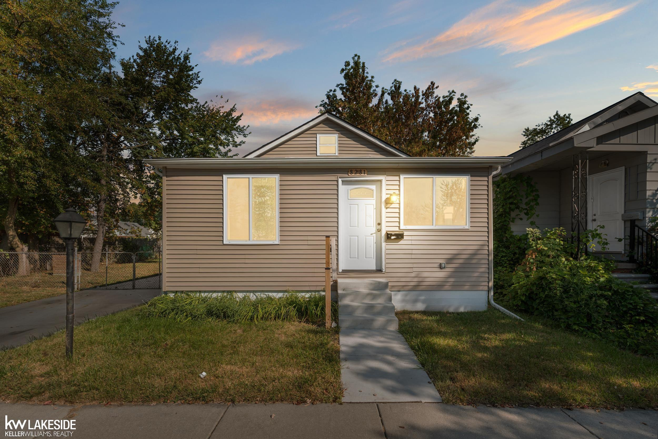 8281 Meadow Avenue, Warren, MI 48089 — front exterior