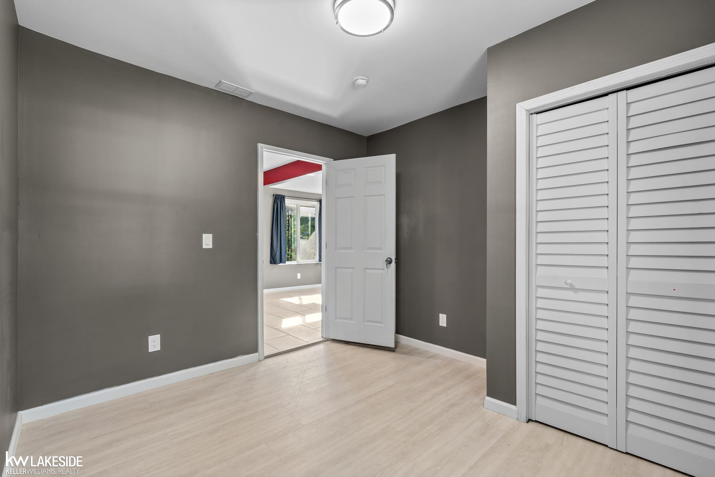 8281 Meadow Avenue, Warren, MI 48089 — Photo 12