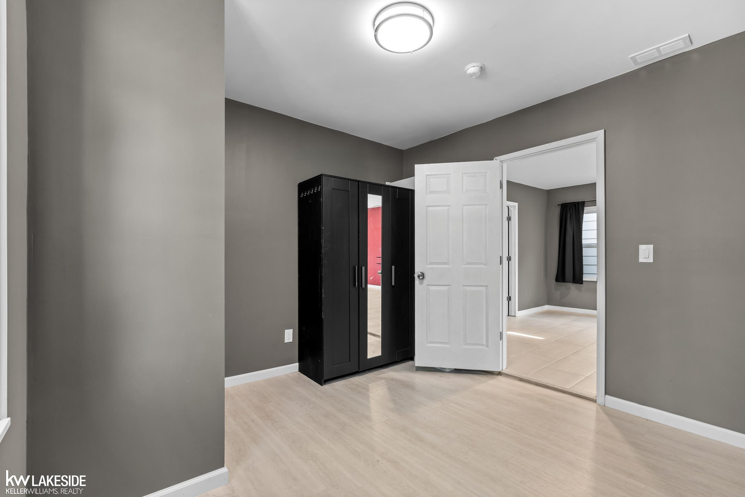 8281 Meadow Avenue, Warren, MI 48089 — Photo 14