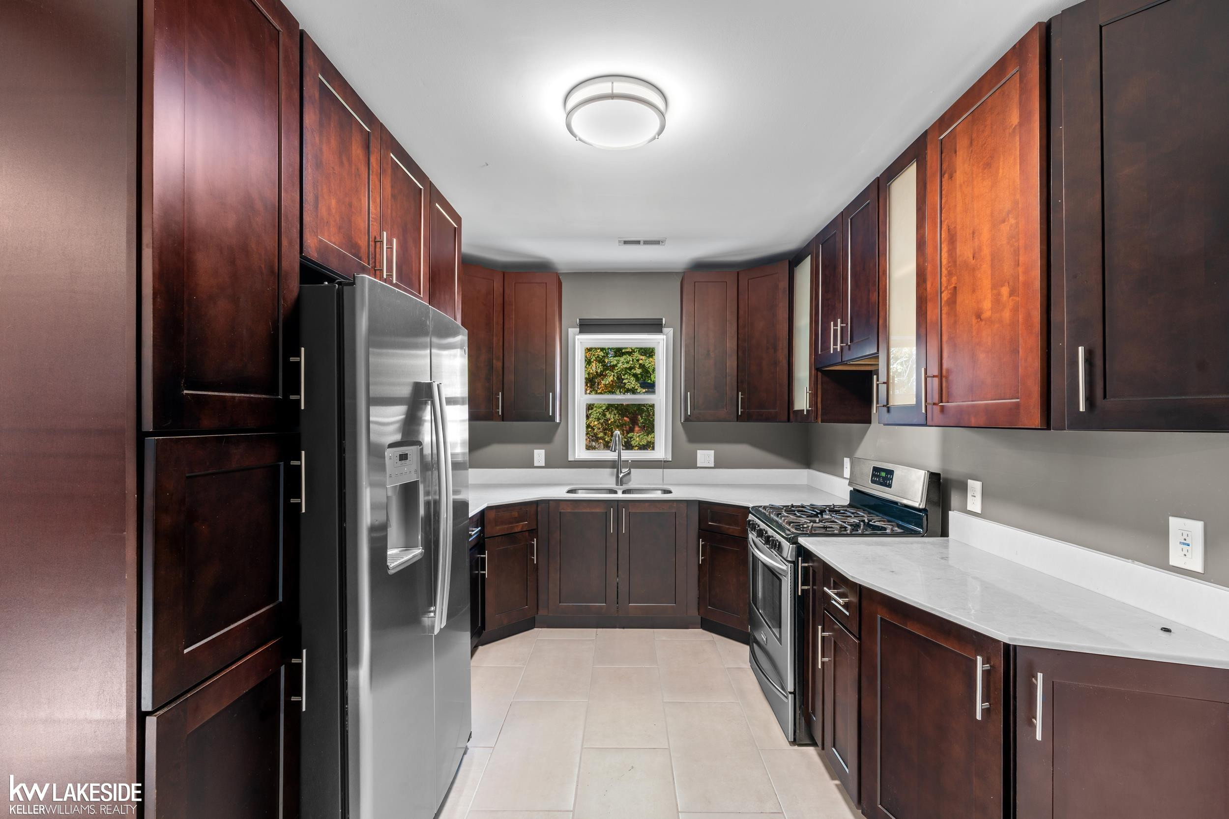 8281 Meadow Avenue, Warren, MI 48089 — Photo 16