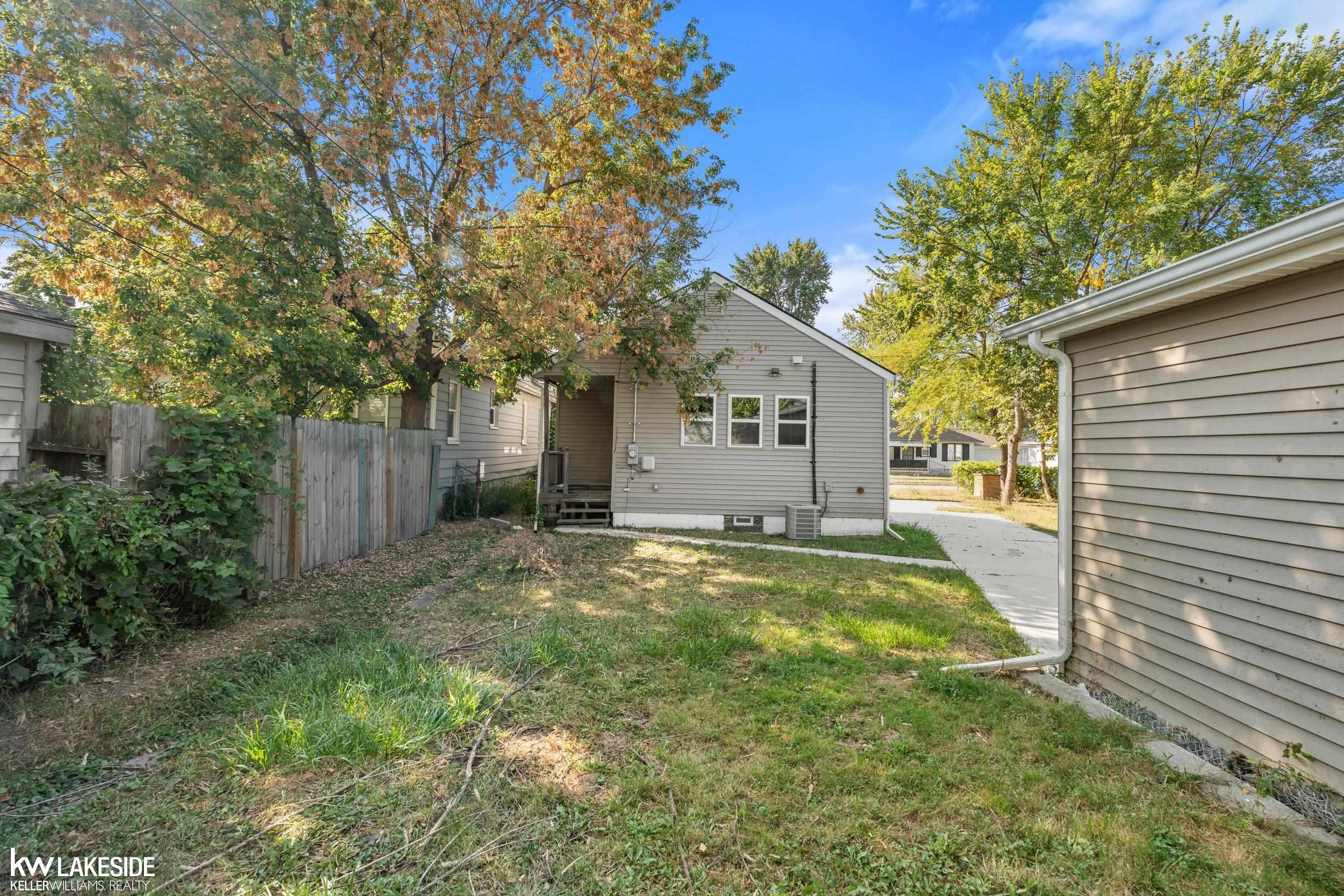 8281 Meadow Avenue, Warren, MI 48089 — Photo 22