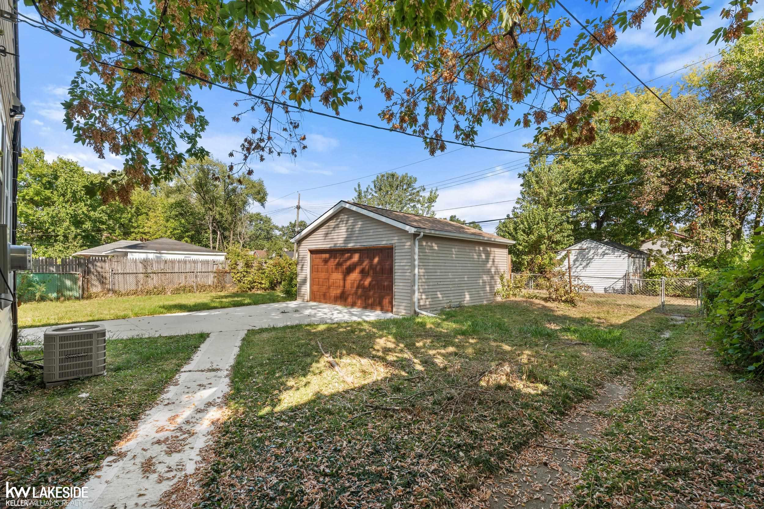 8281 Meadow Avenue, Warren, MI 48089 — Photo 25
