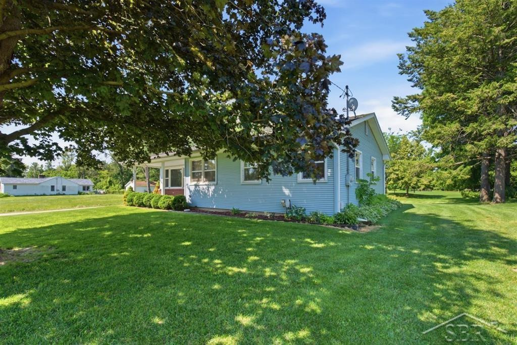 4665 N River Road, Freeland, MI 48623 — Photo 9