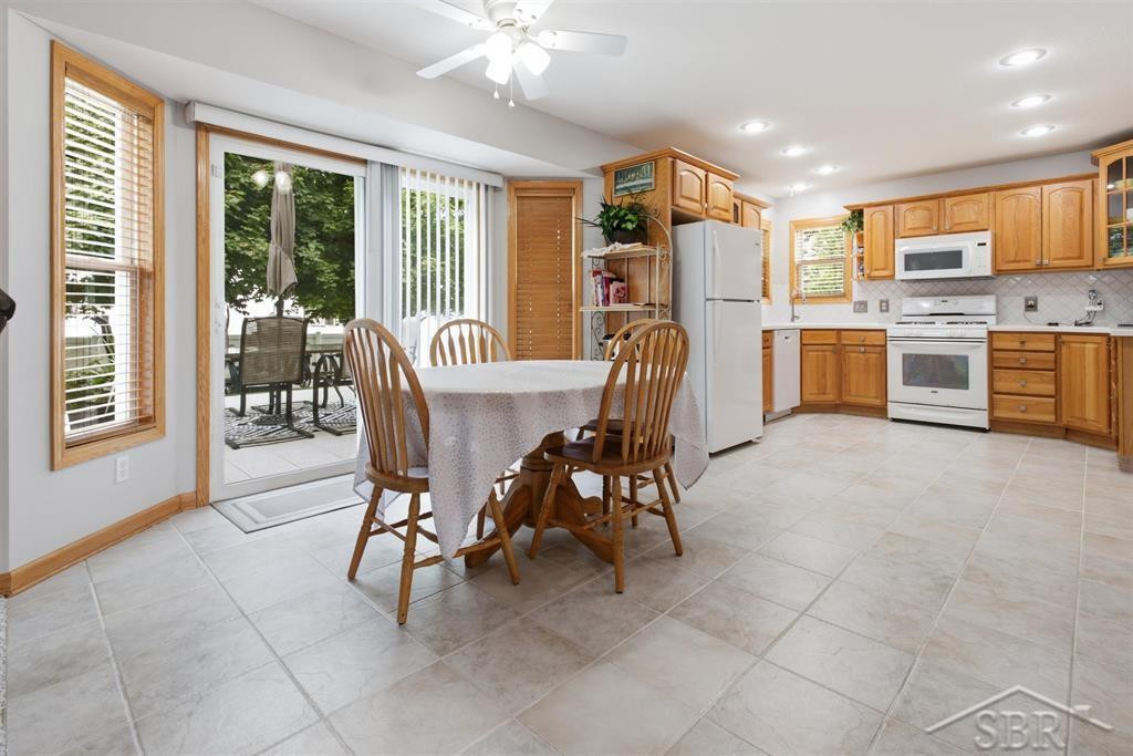 8297 Waxwing Drive, Freeland, MI 48623 — Photo 11