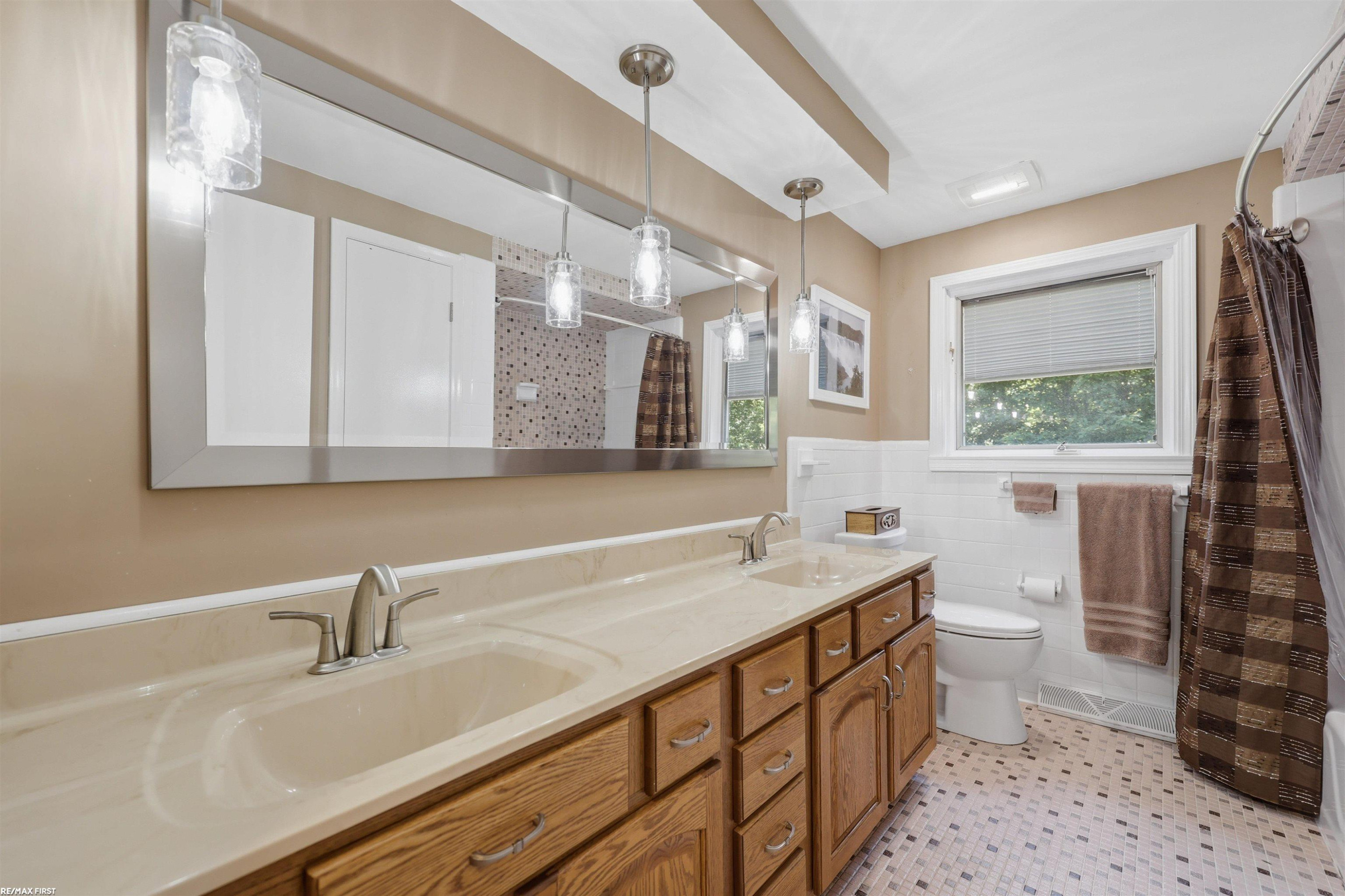 49861 Valley Drive, Shelby Twp, MI 48317 — Photo 32