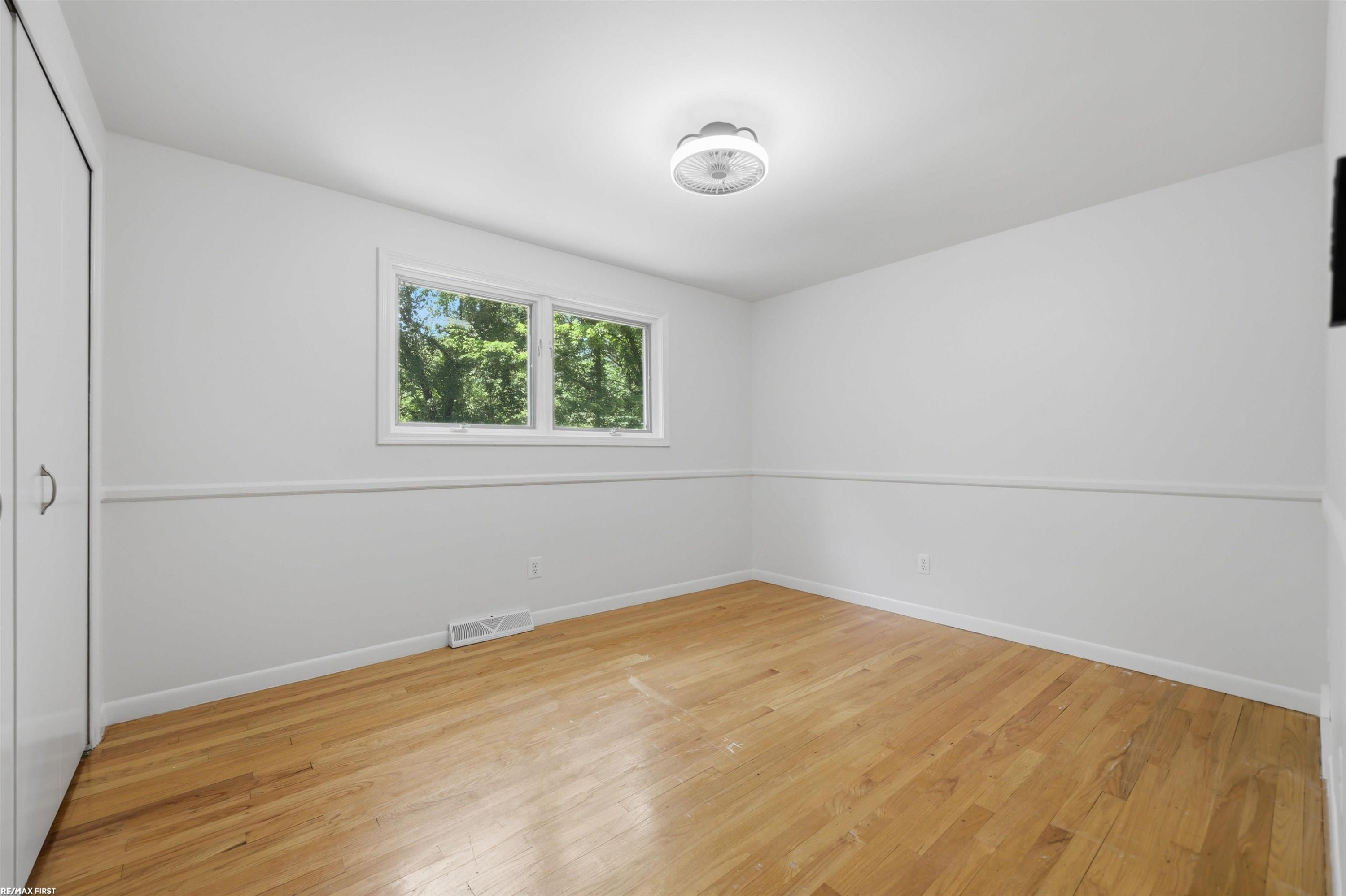 49861 Valley Drive, Shelby Twp, MI 48317 — Photo 34