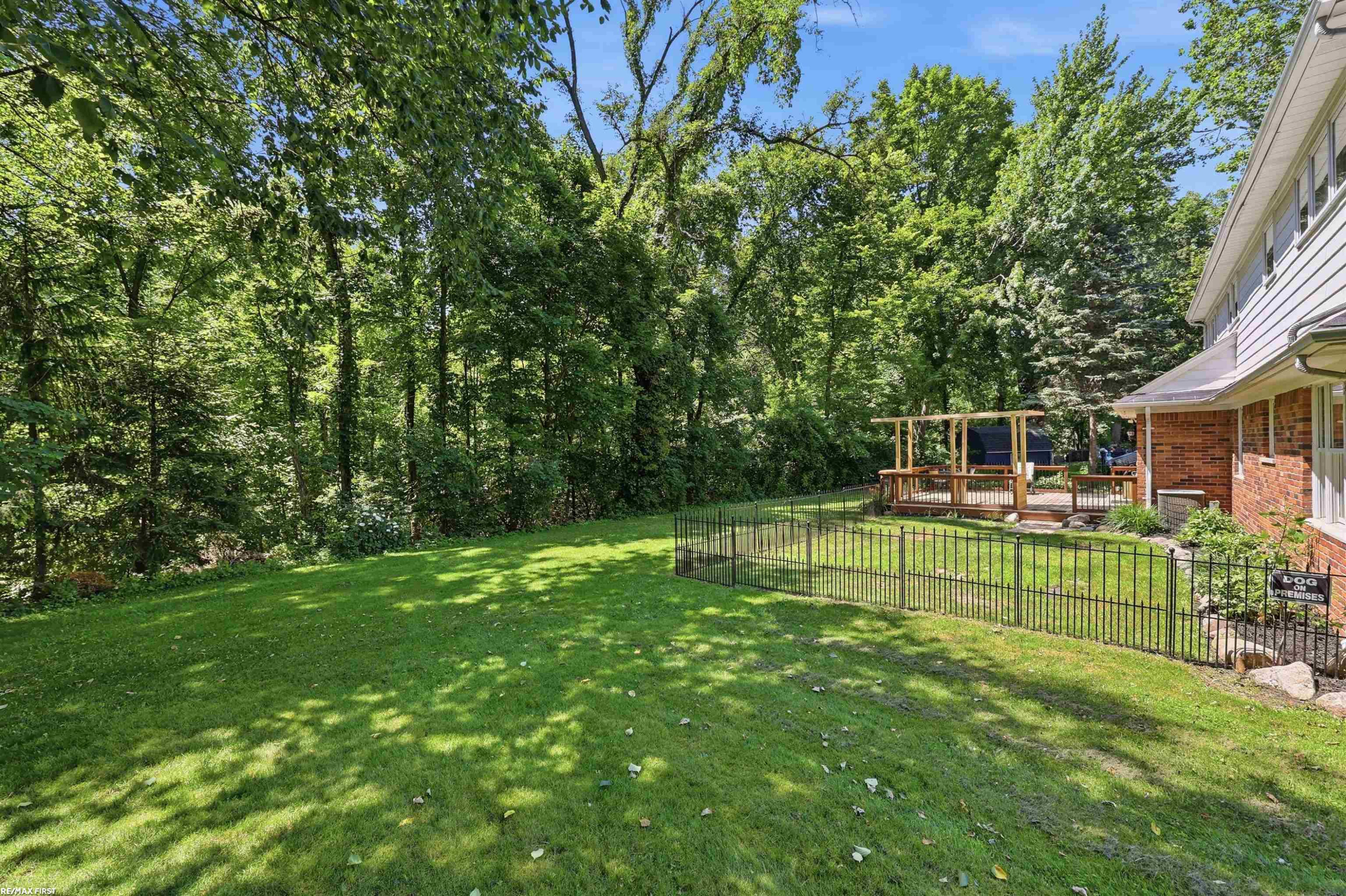 49861 Valley Drive, Shelby Twp, MI 48317 — Photo 50