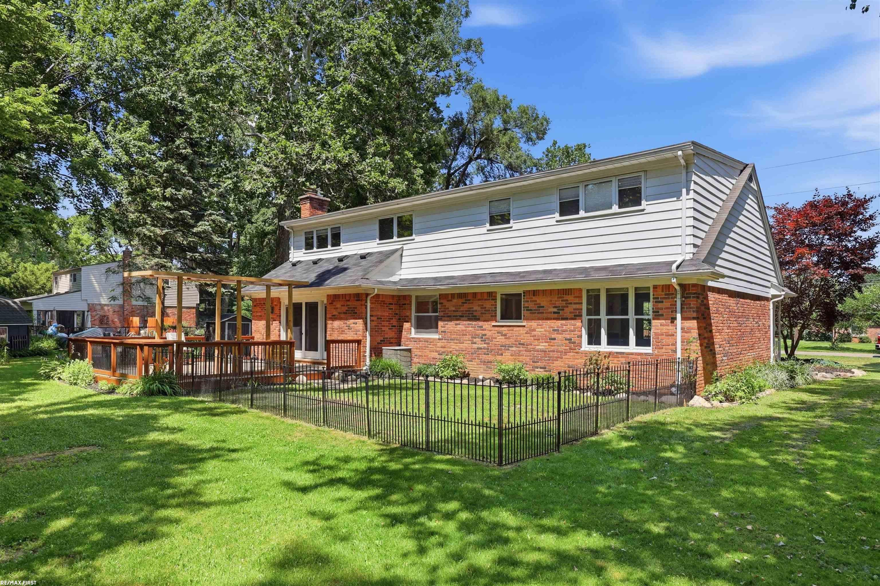 49861 Valley Drive, Shelby Twp, MI 48317 — Photo 51