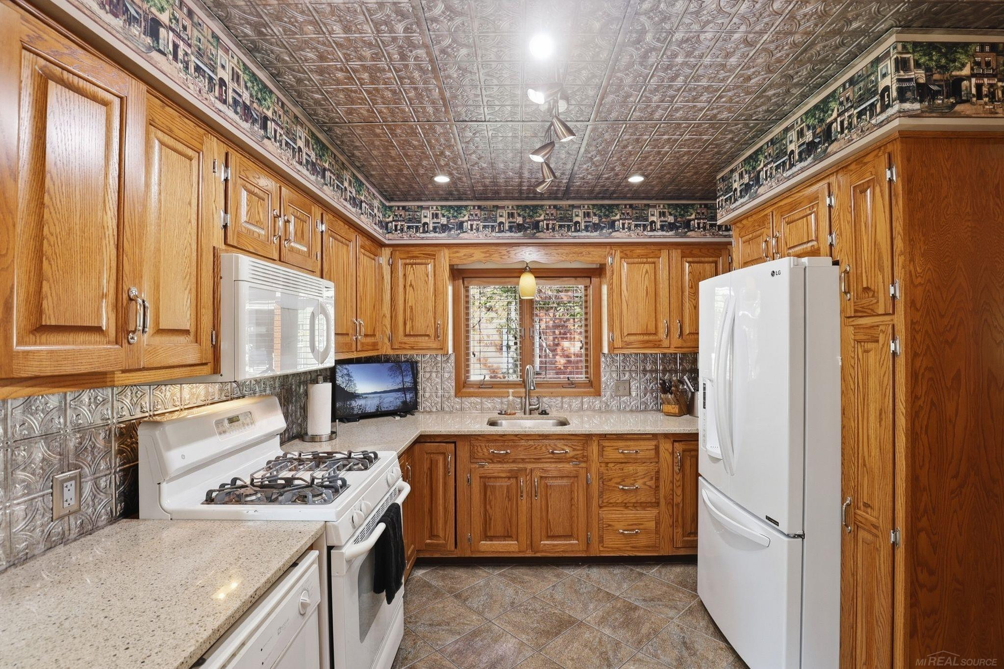 8357 Van Aiken Street, Ida, MI 48140 — Photo 10