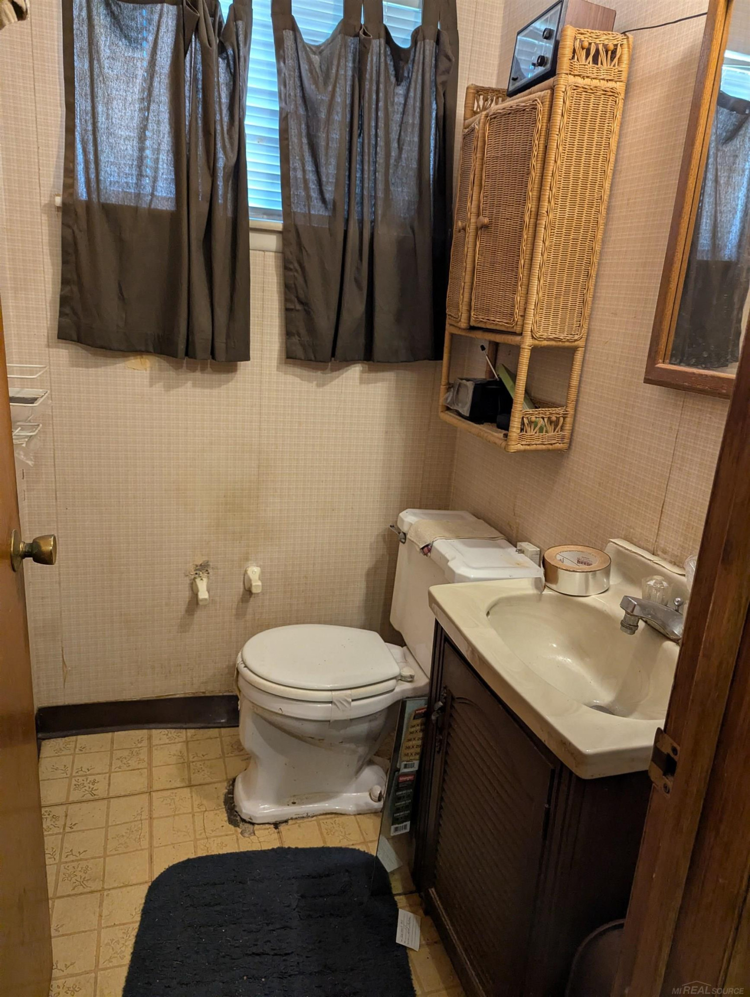 8256 San Marco Boulevard, Sterling Heights, MI 48313 — Photo 12