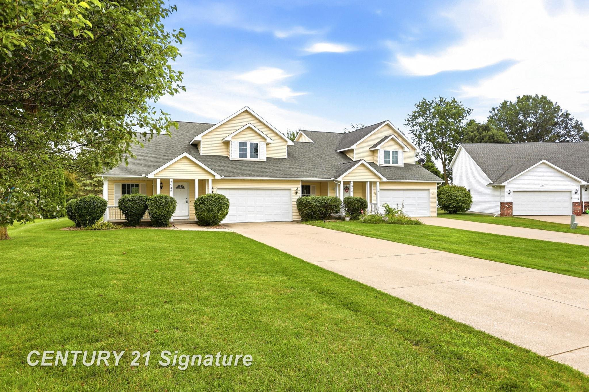 7944-7946 Rivercrest Court, Freeland, MI 48623 — Photo 2
