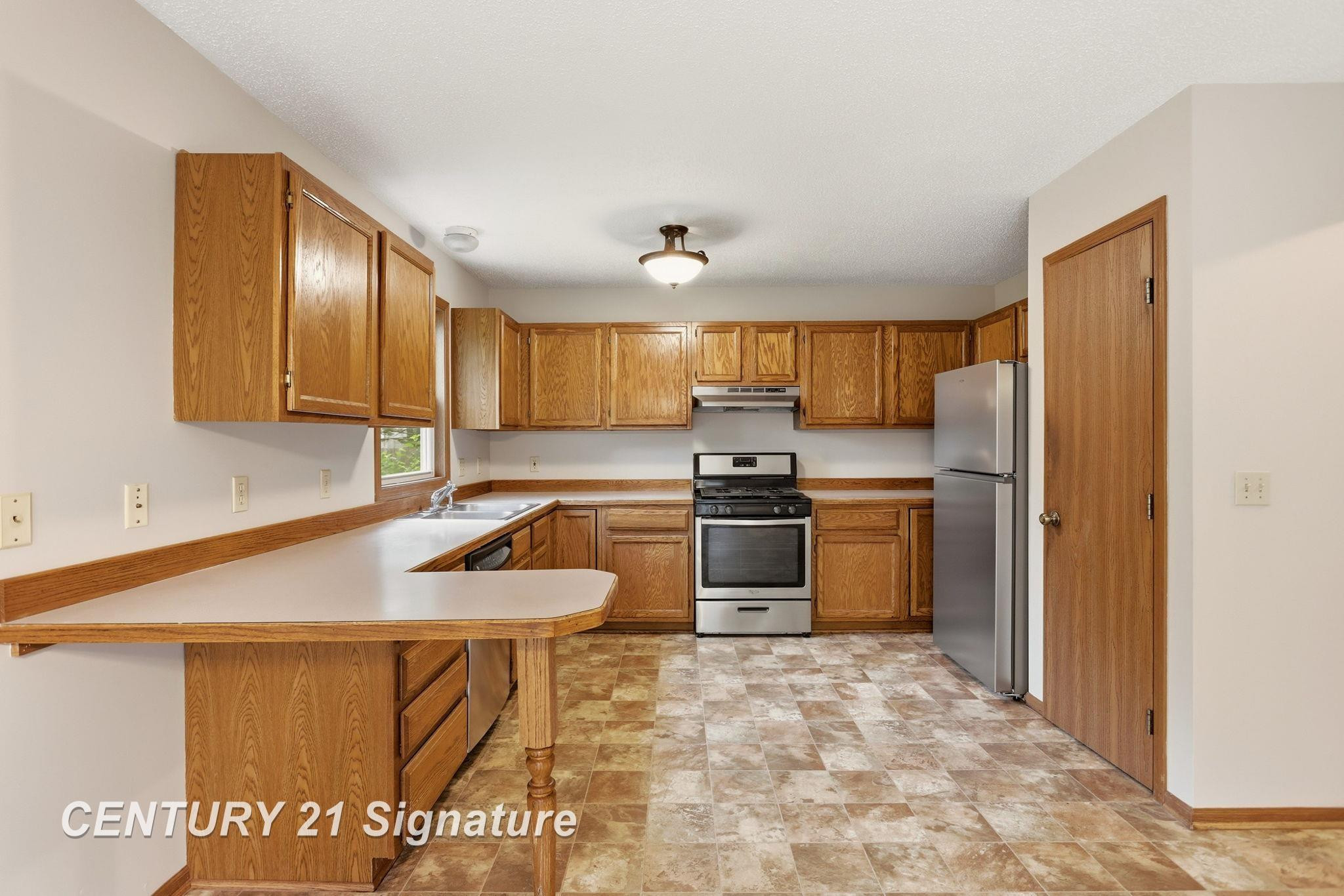 7944-7946 Rivercrest Court, Freeland, MI 48623 — Photo 10