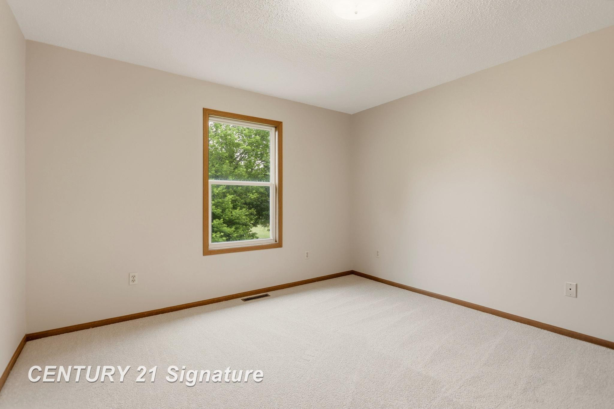 7944-7946 Rivercrest Court, Freeland, MI 48623 — Photo 24