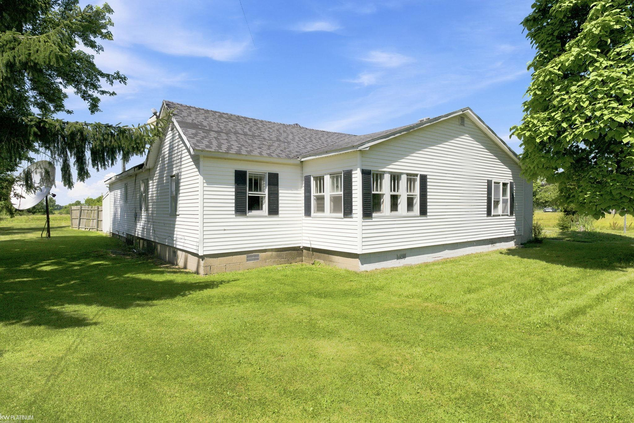 6098 Burtch Road, MI 48032 — Photo 2