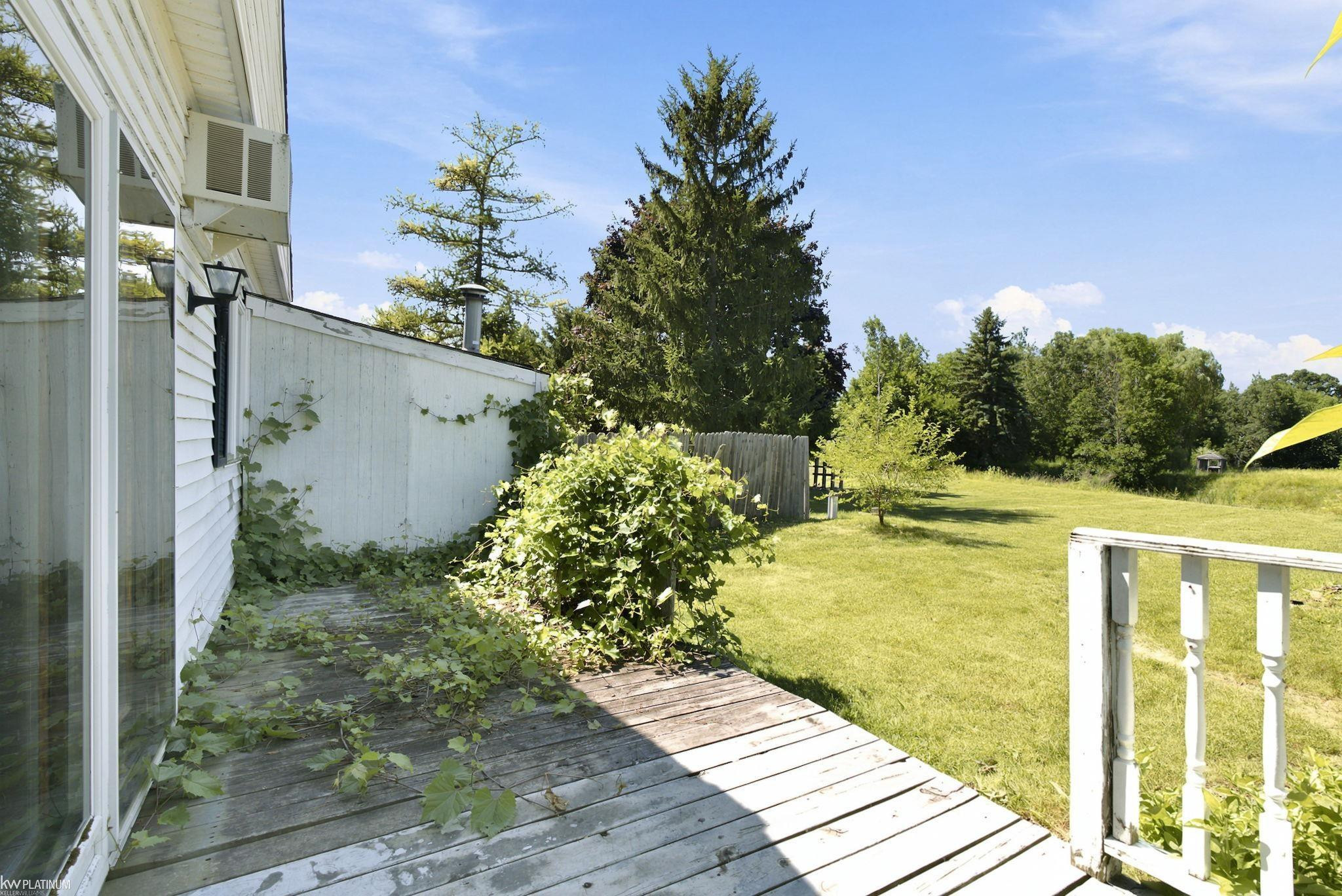 6098 Burtch Road, MI 48032 — Photo 22