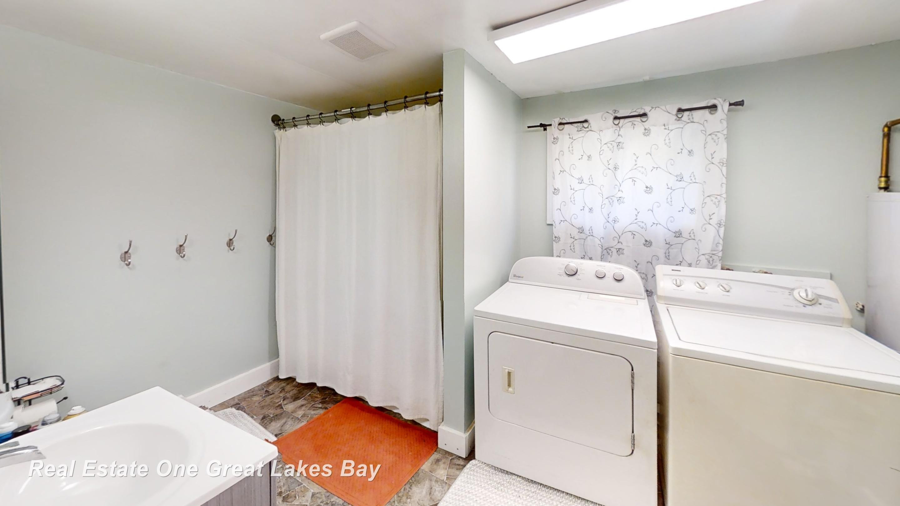 3858 Clutier Road, Saginaw, MI 48601 — Photo 14