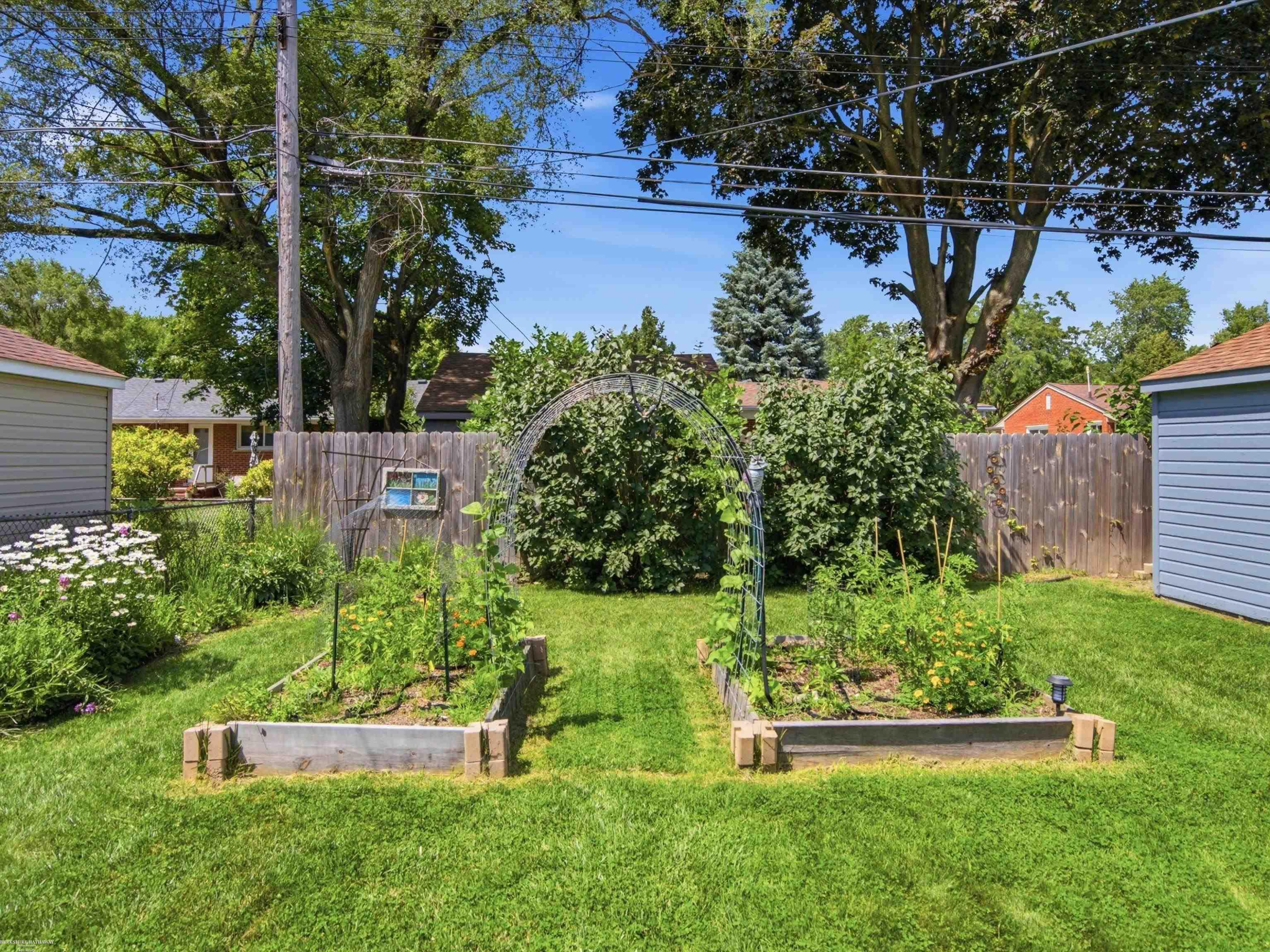5539 Hartlein Drive, Warren, MI 48092 — Photo 33