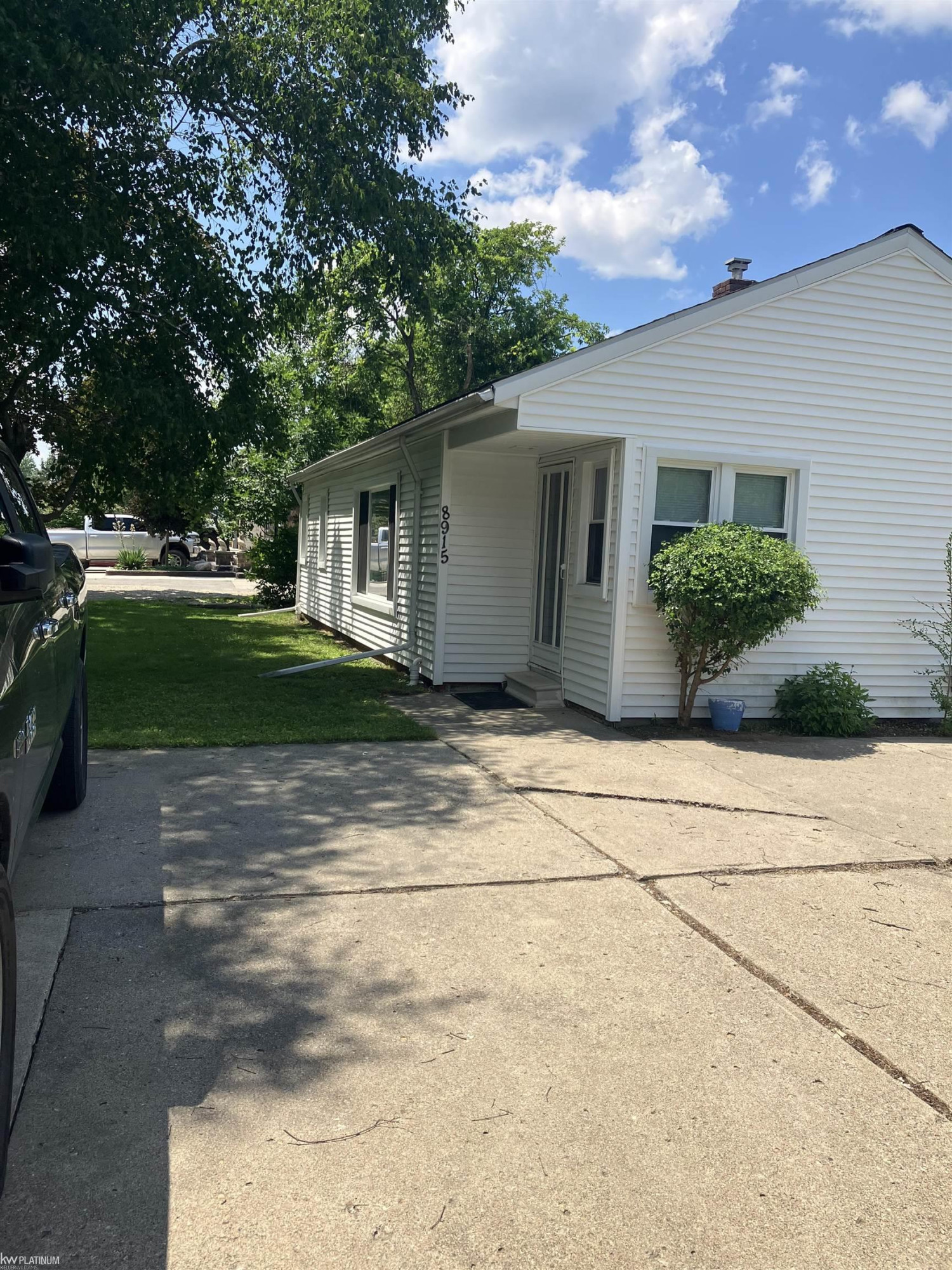 8915 21 Mile Road, Shelby Twp, MI 48317 — Photo 3