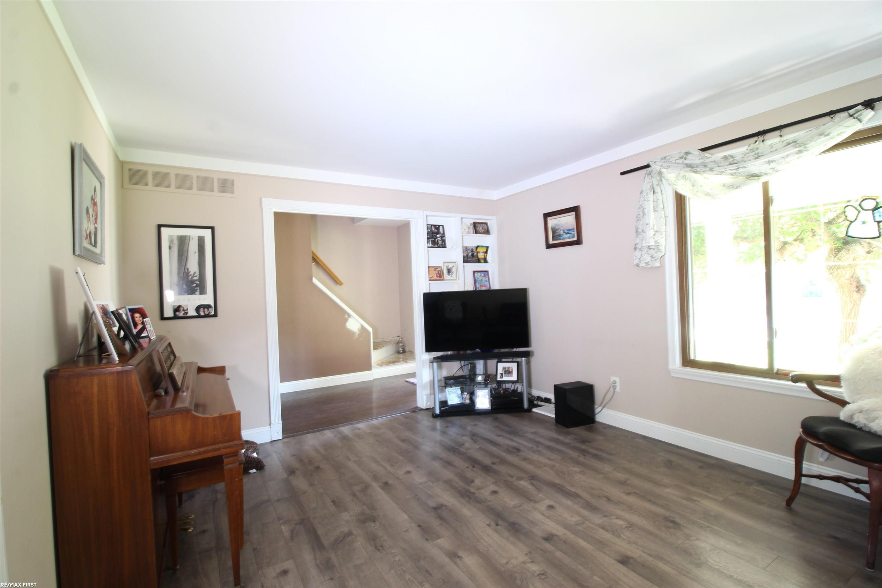 40147 Spitz Drive, Sterling Heights, MI 48313 — Photo 5