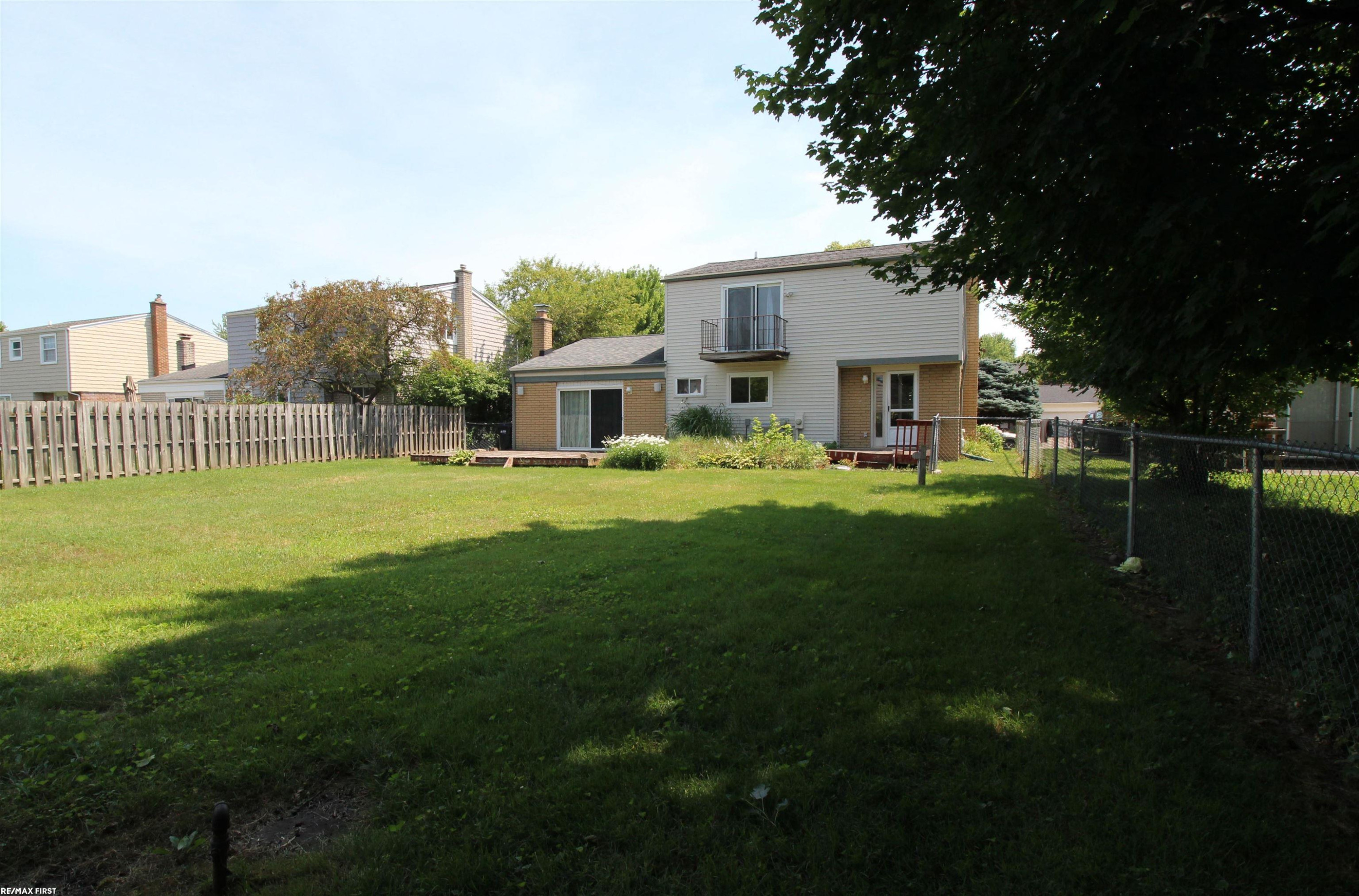 40147 Spitz Drive, Sterling Heights, MI 48313 — Photo 17
