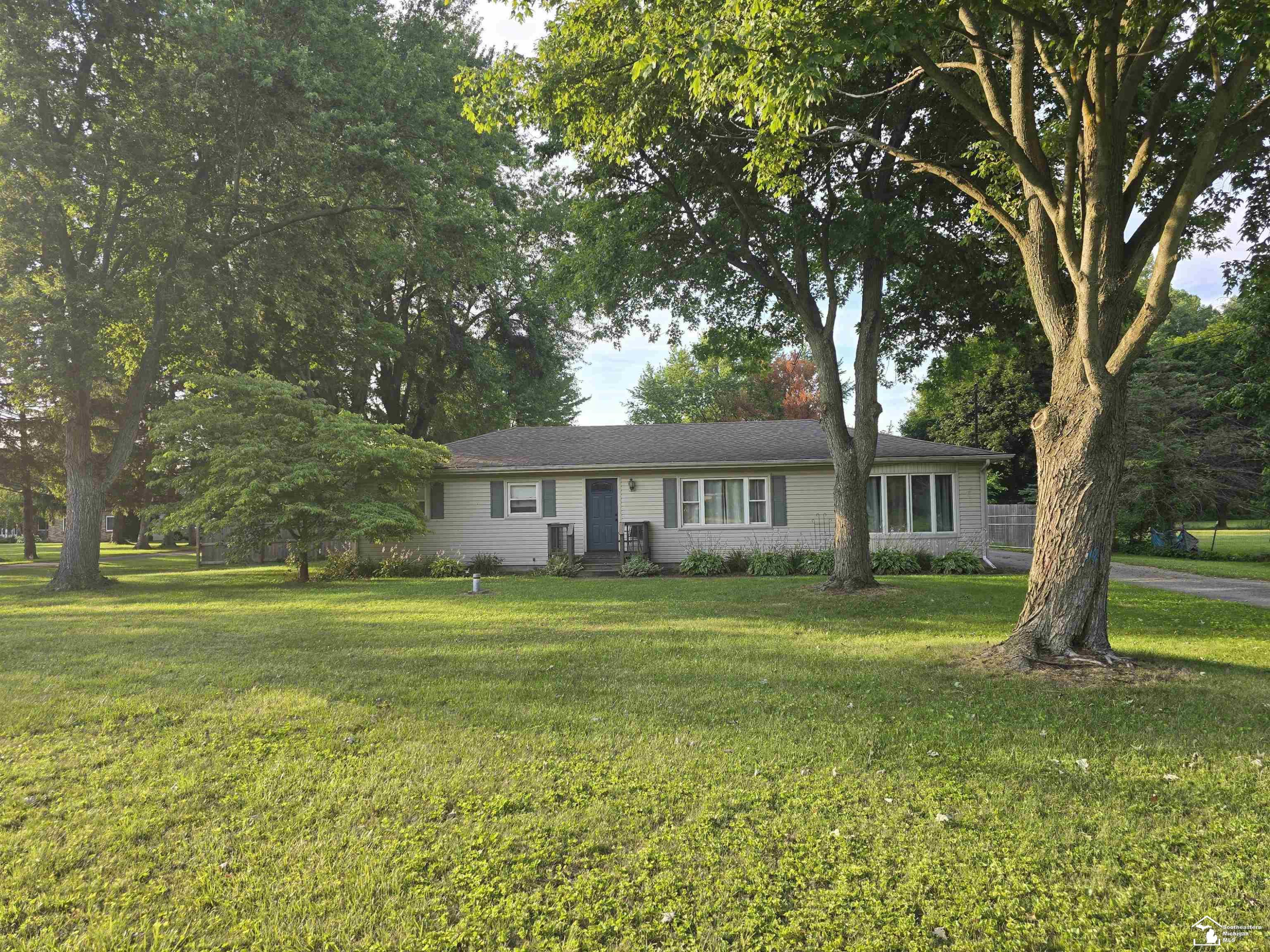 4216 W Samaria Road, Temperance, MI 48182 — front exterior