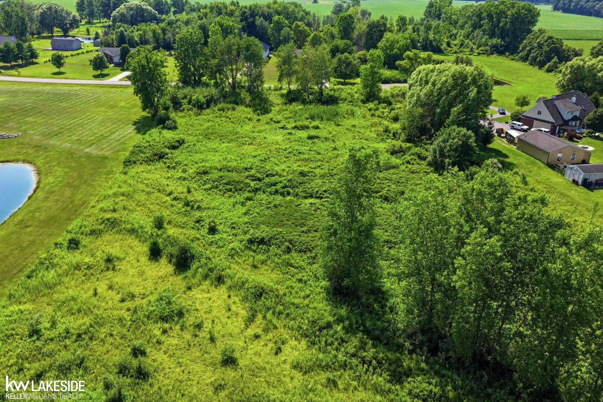 7150 Old Farm Trail, MI 48003 — Photo 13