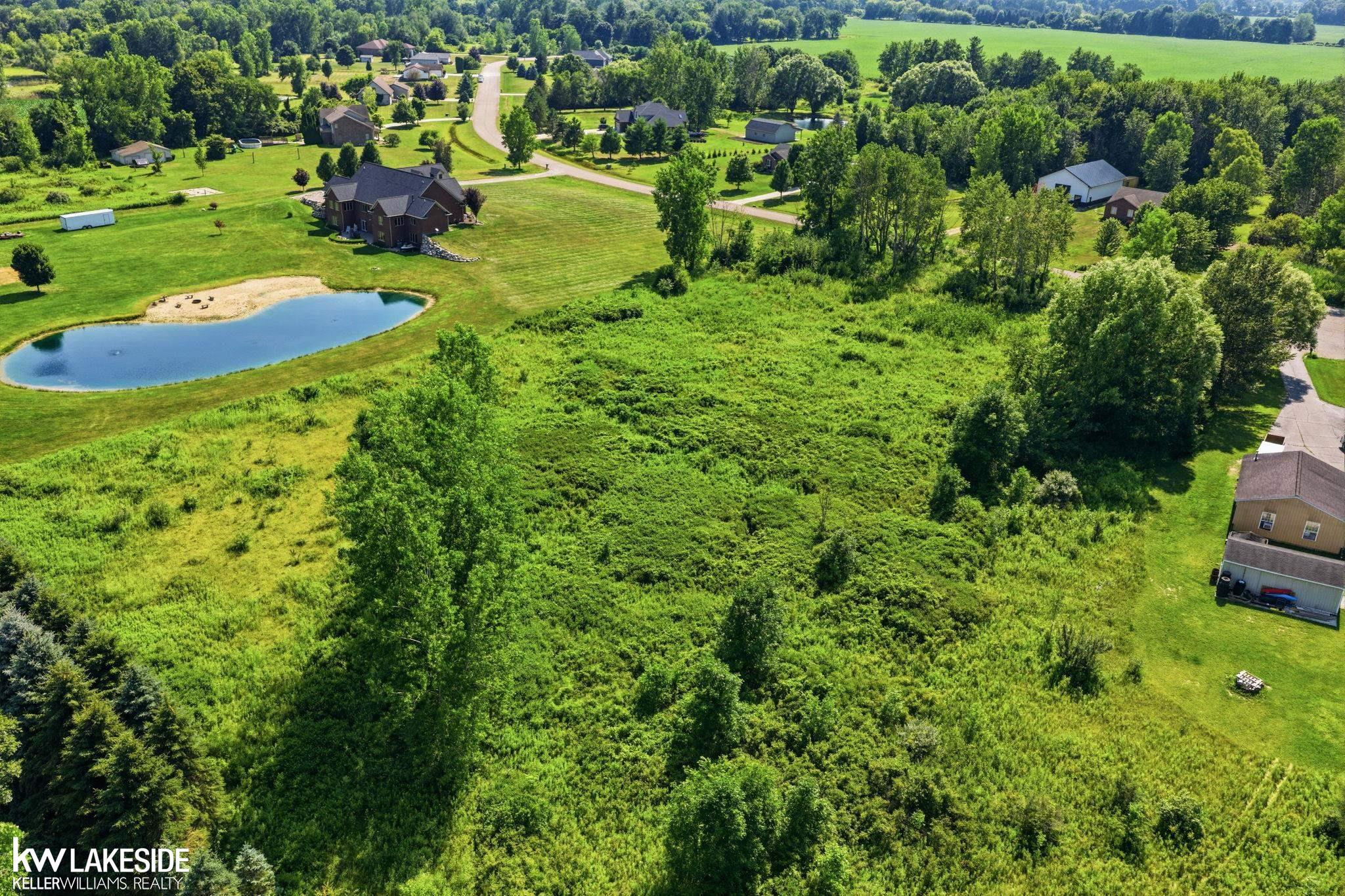 7150 Old Farm Trail, MI 48003 — Photo 14