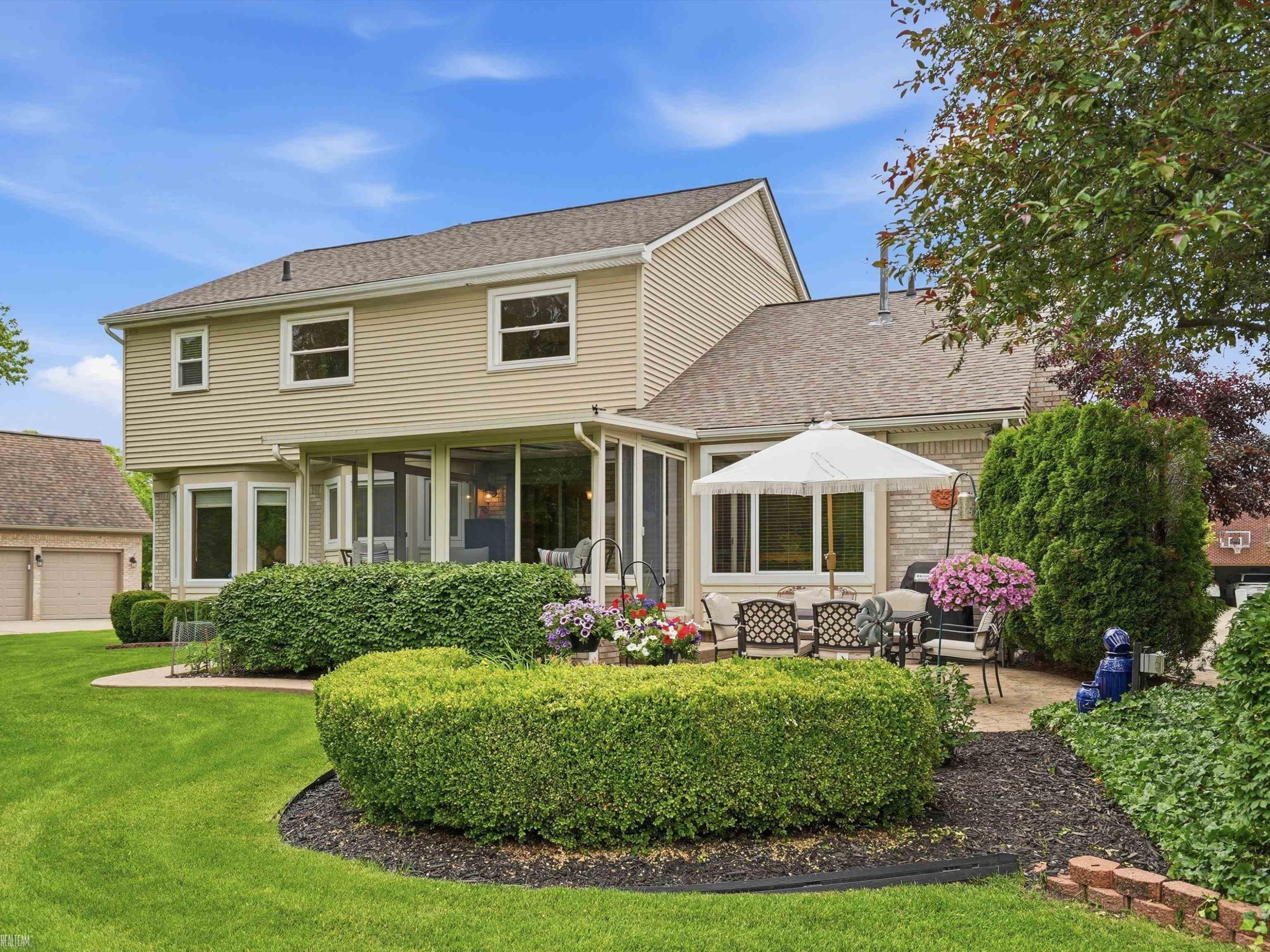 46288 Glen Pointe Drive, Shelby Twp, MI 48315 — Photo 49