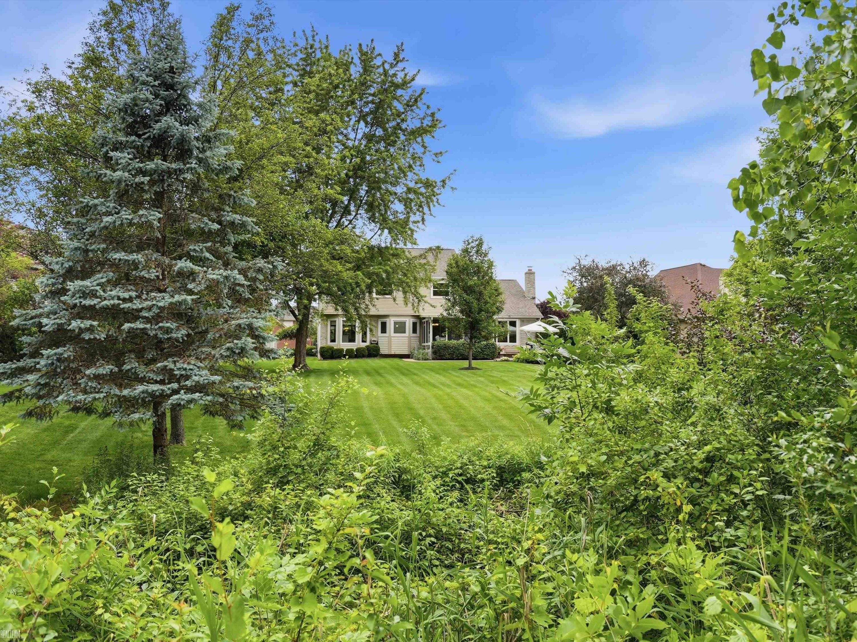 46288 Glen Pointe Drive, Shelby Twp, MI 48315 — Photo 53