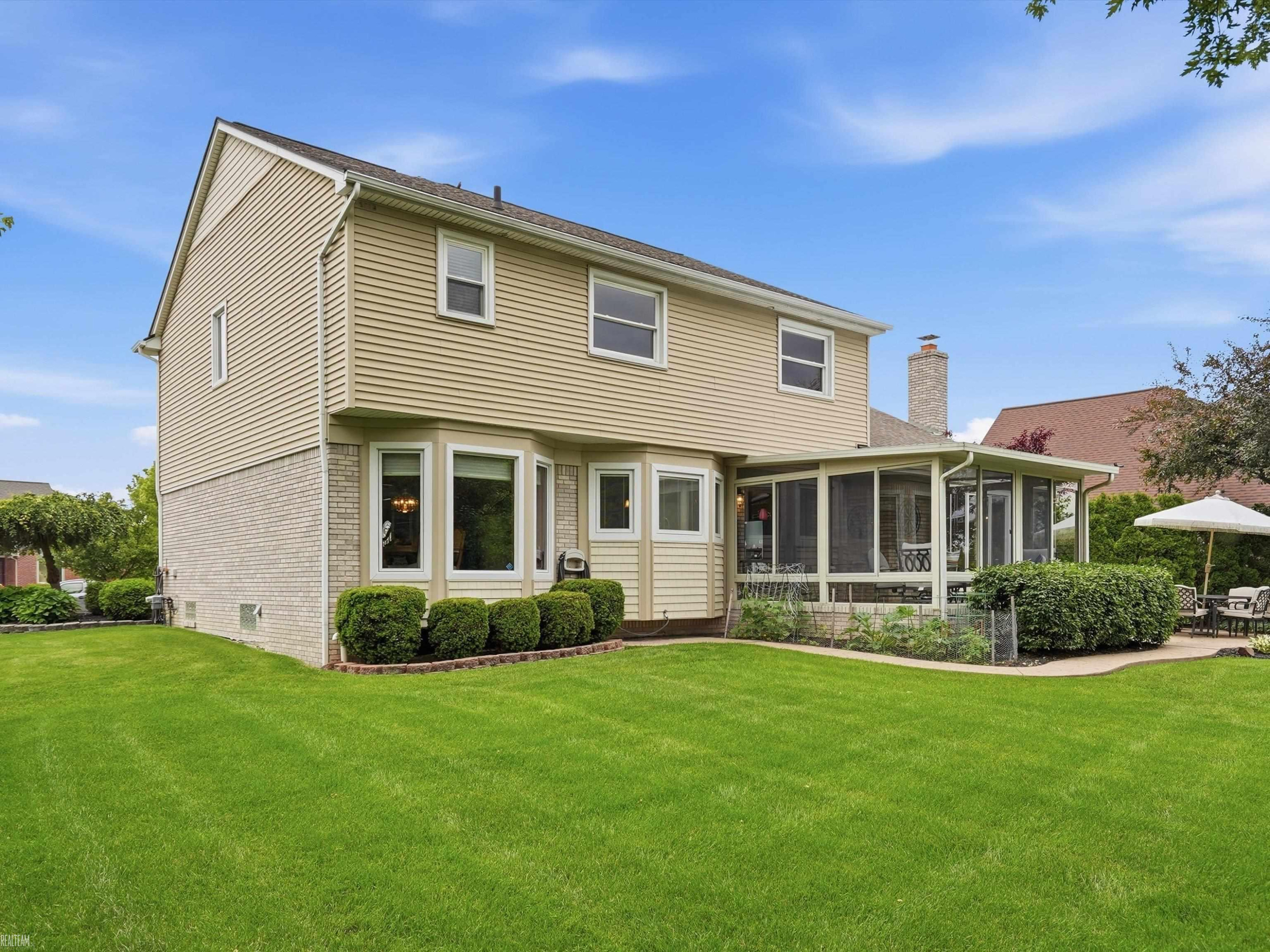 46288 Glen Pointe Drive, Shelby Twp, MI 48315 — Photo 56