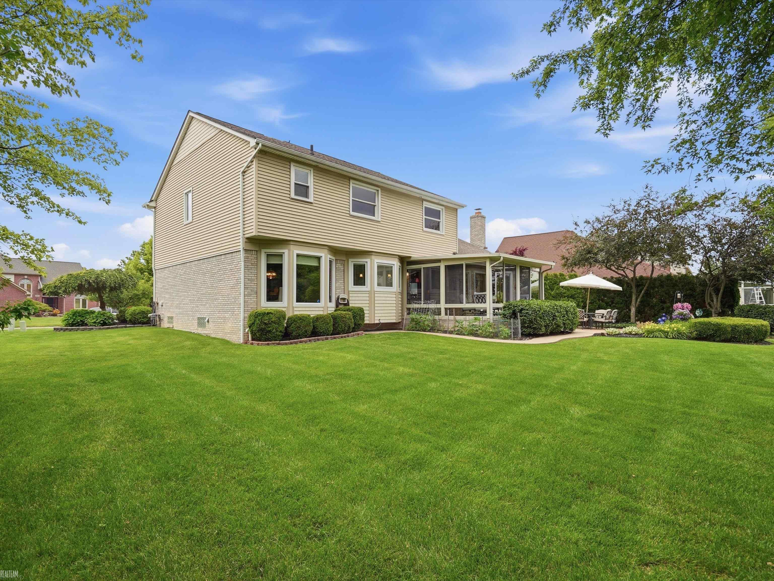 46288 Glen Pointe Drive, Shelby Twp, MI 48315 — Photo 57