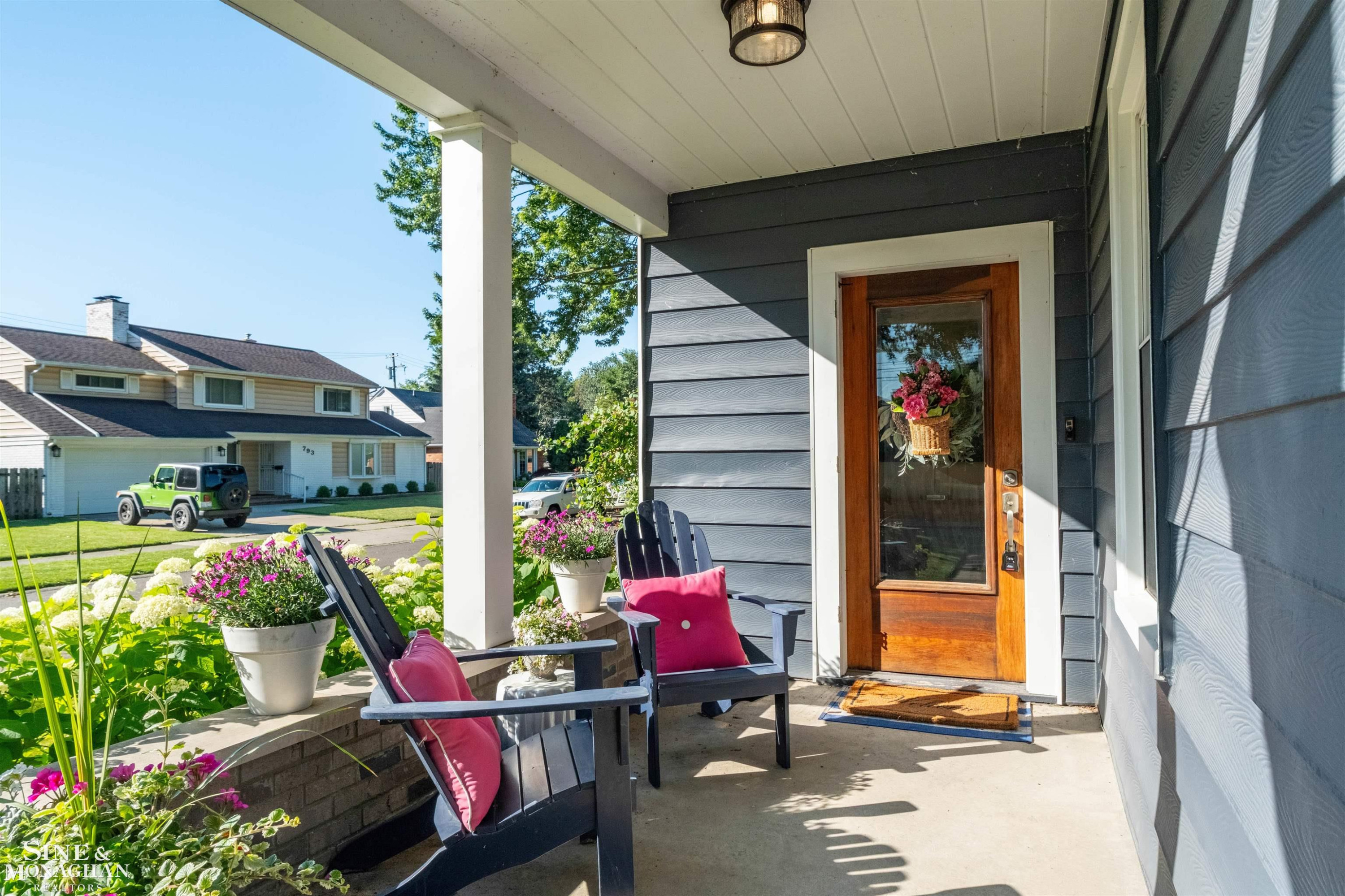 835 Cook Road, Grosse Pointe Woods, MI 48236 — Photo 2