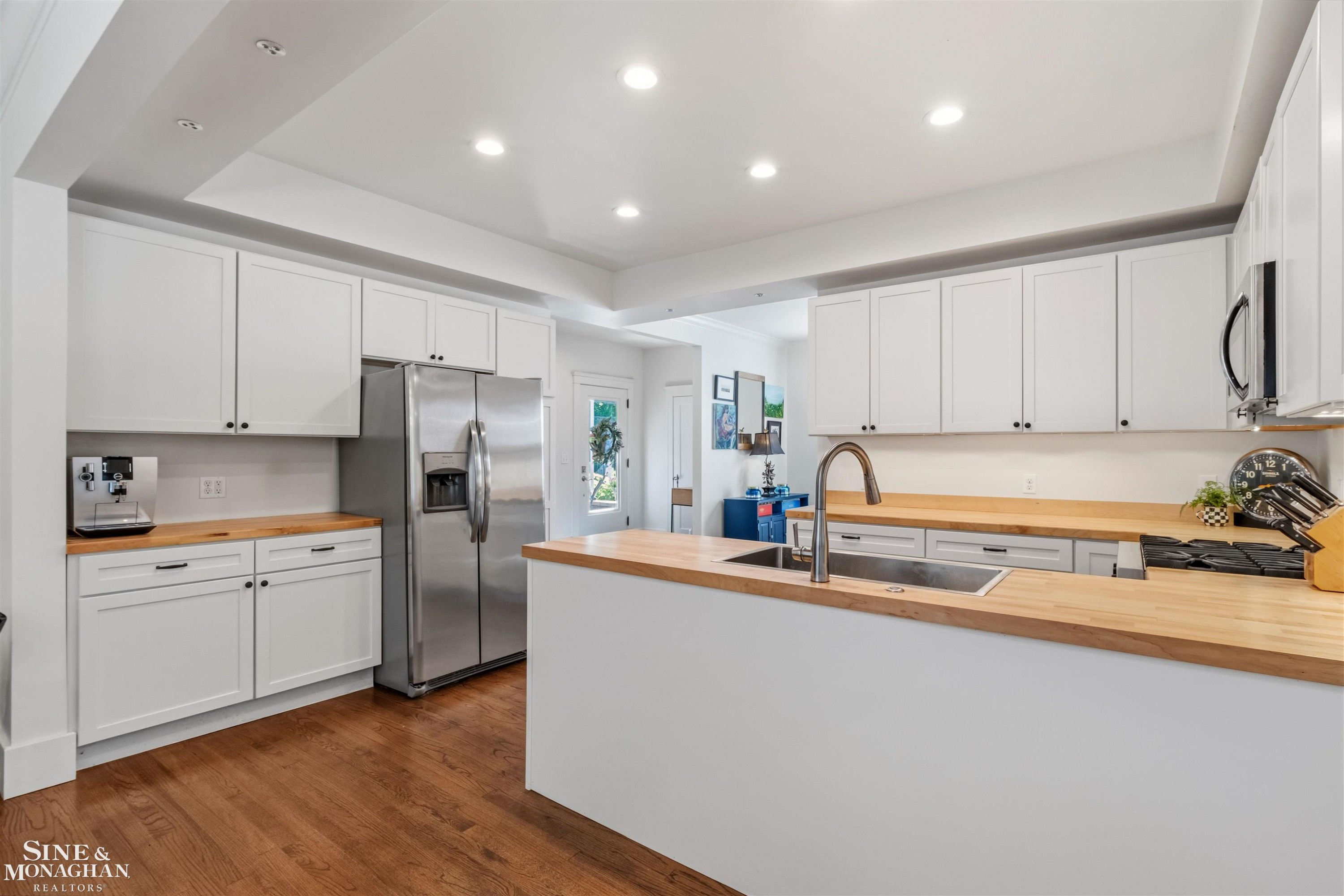835 Cook Road, Grosse Pointe Woods, MI 48236 — Photo 14